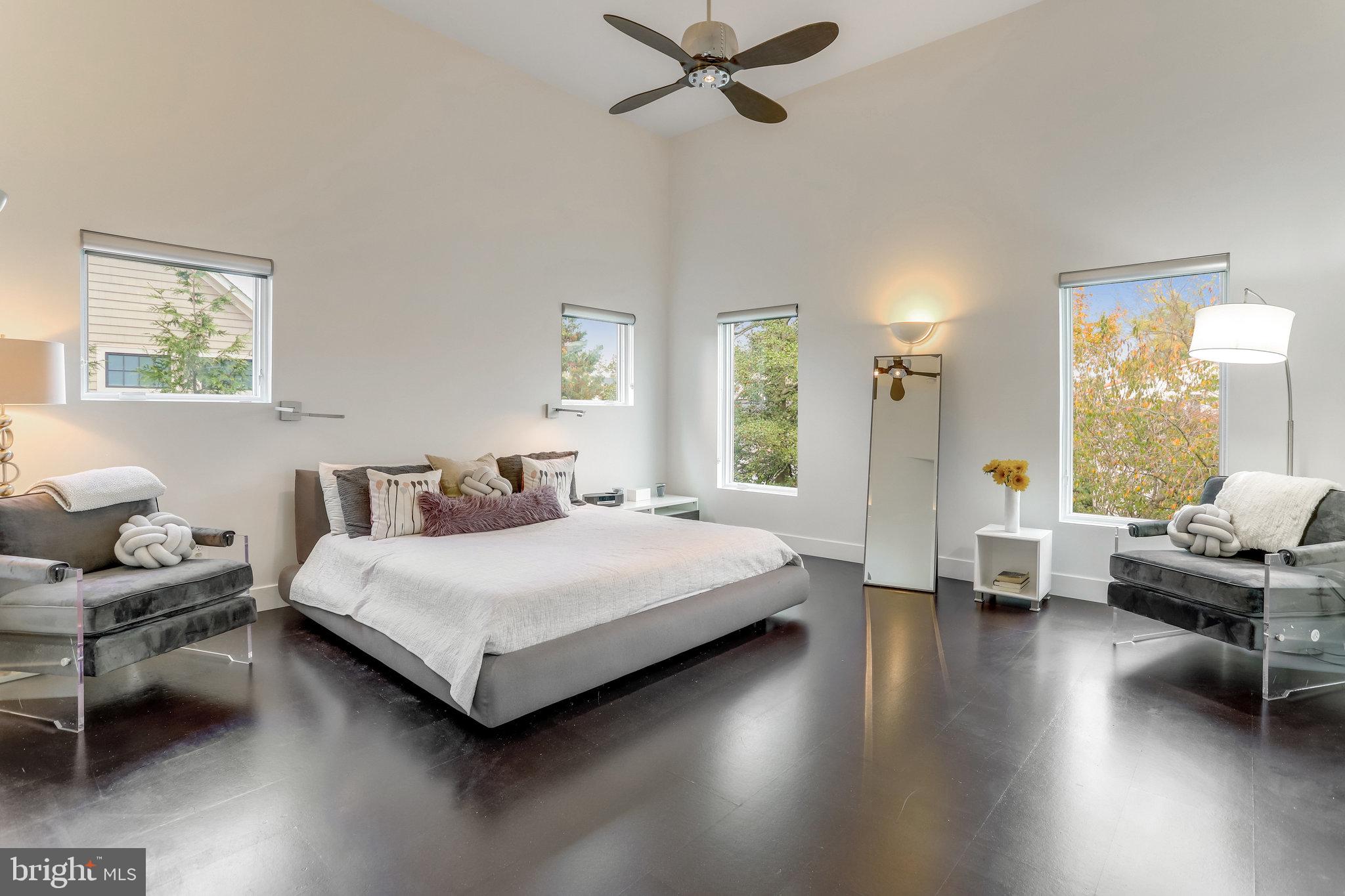 1507 N Hartford Street