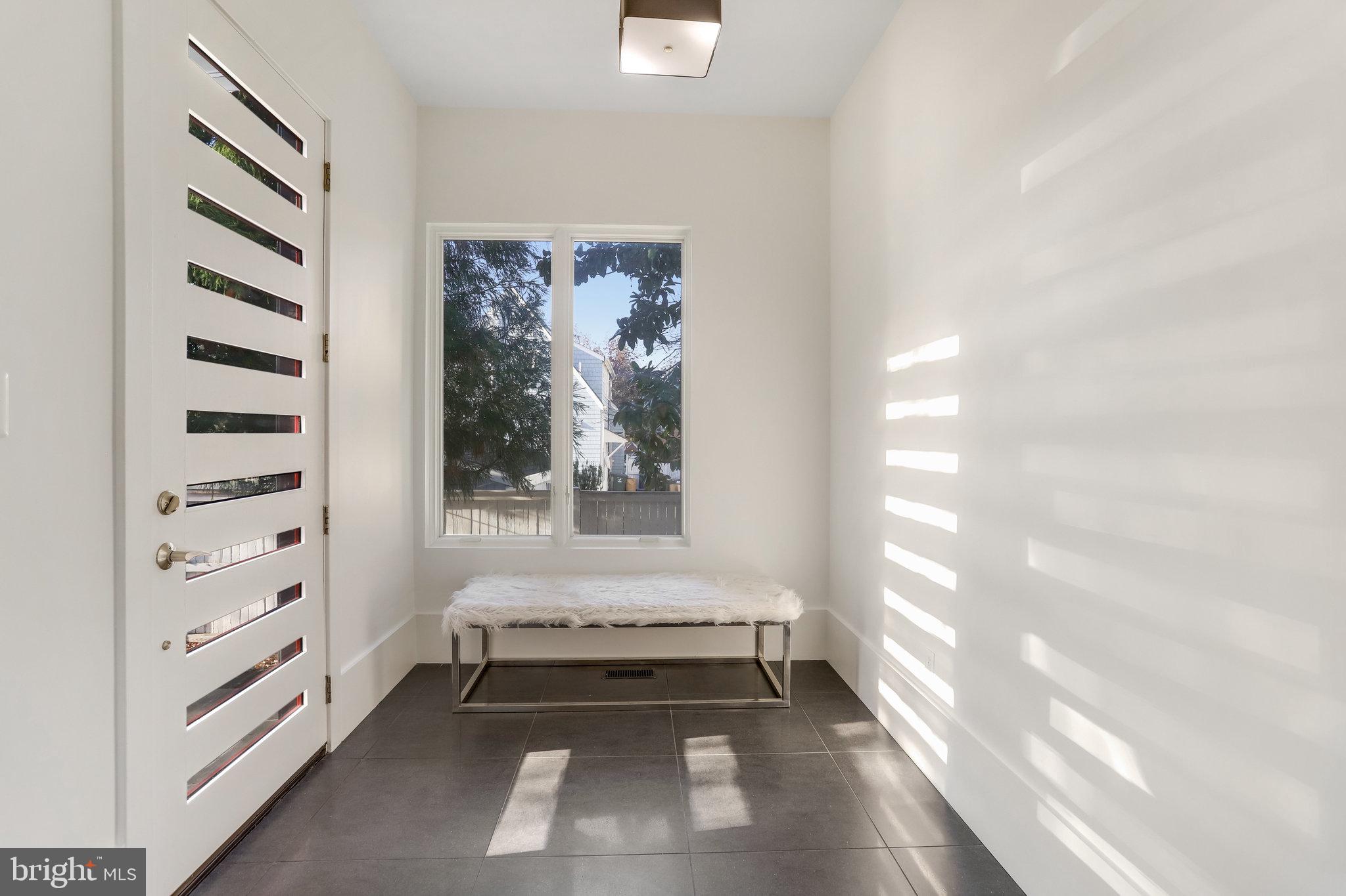 1507 N Hartford Street