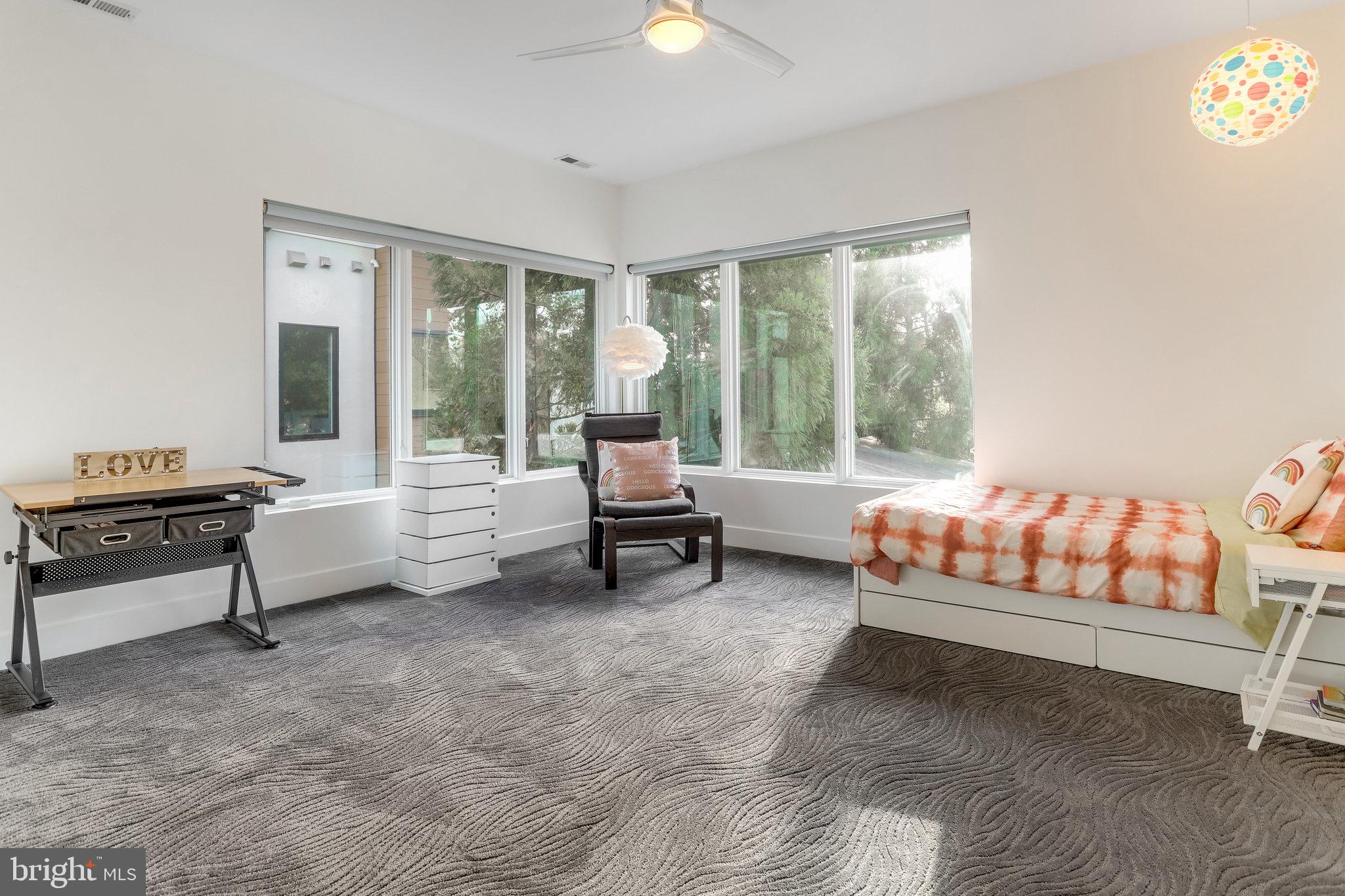 1507 N Hartford Street