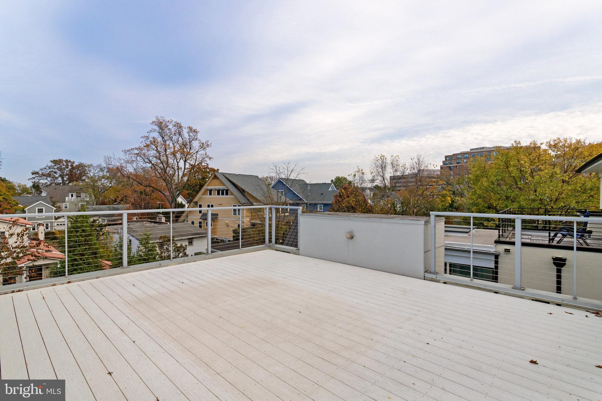 1507 N Hartford Street