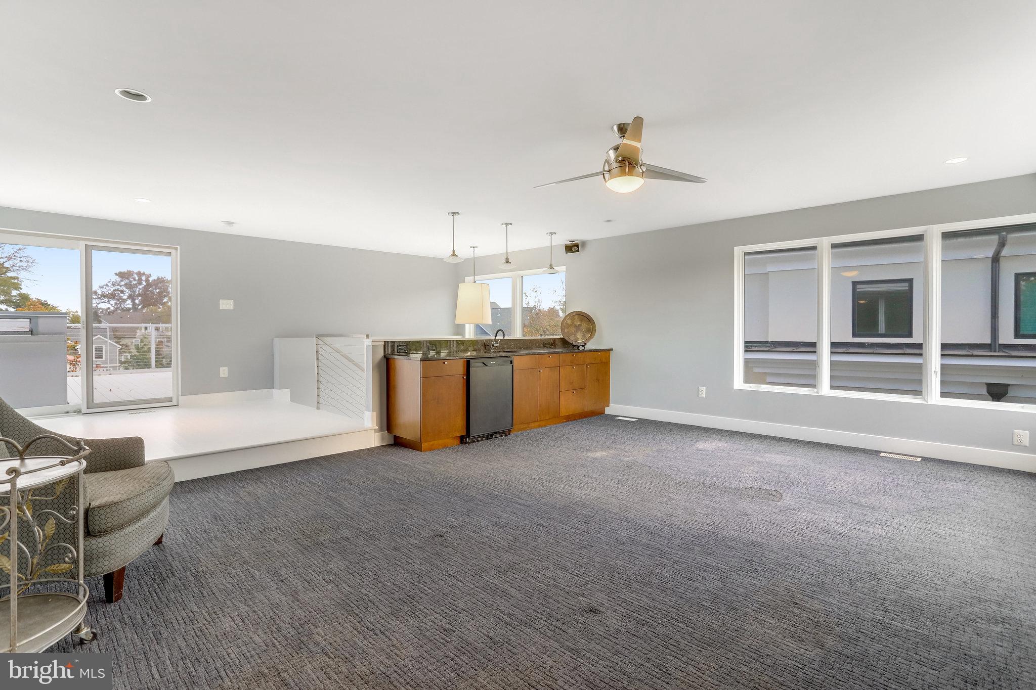 1507 N Hartford Street