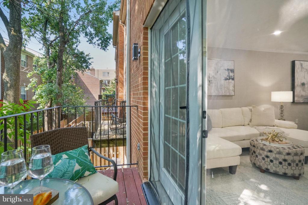 1804-D 9th St S