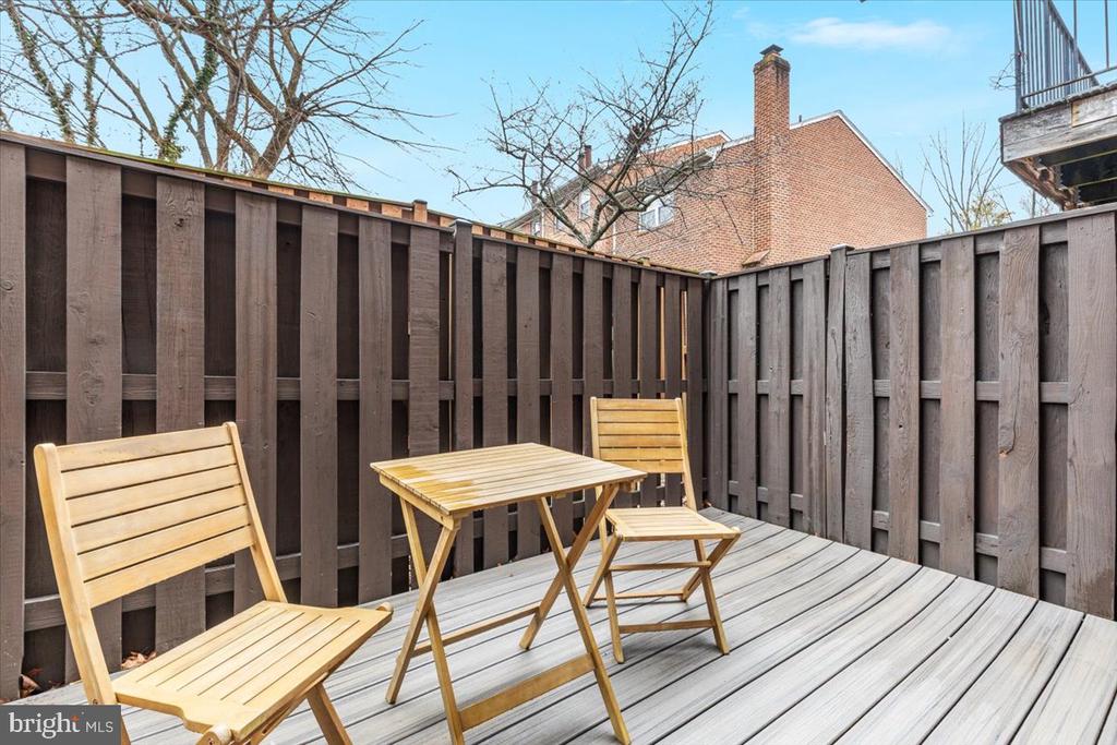 1802 9TH STREET E S