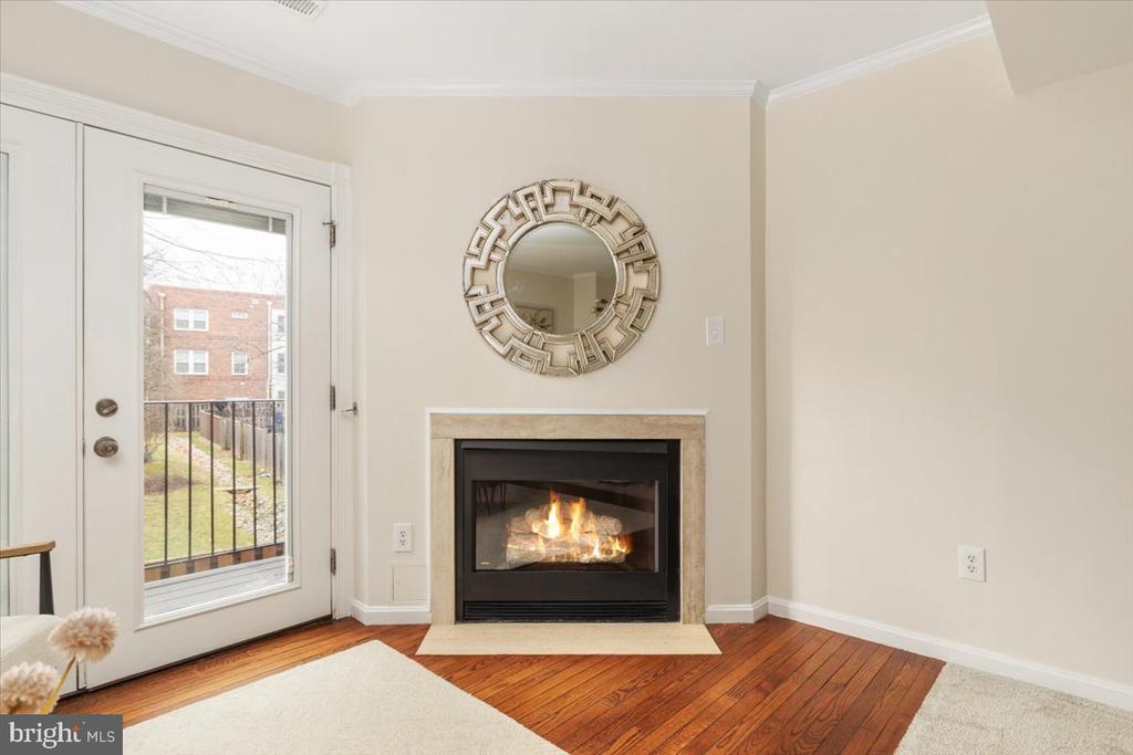1802 9TH STREET E S