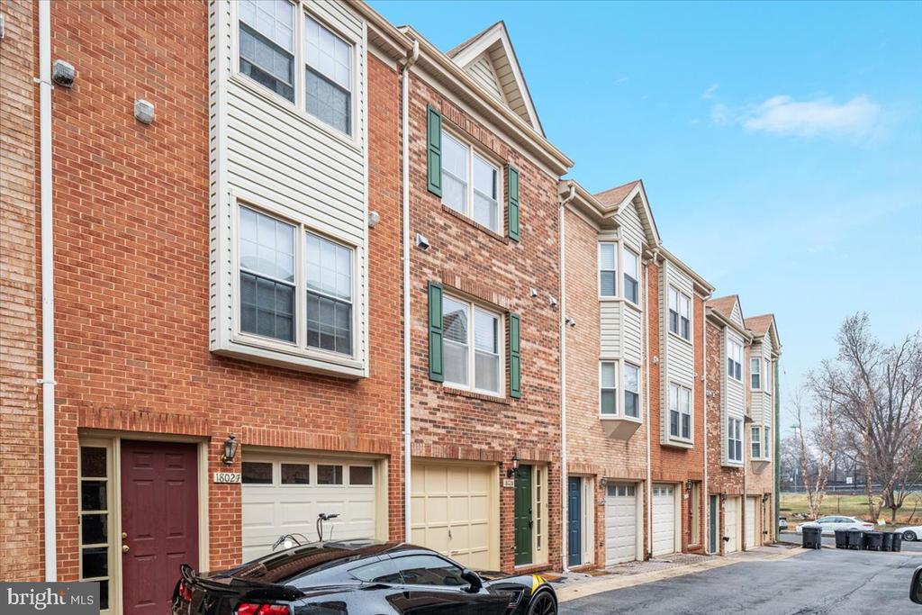 1802 9TH STREET E S