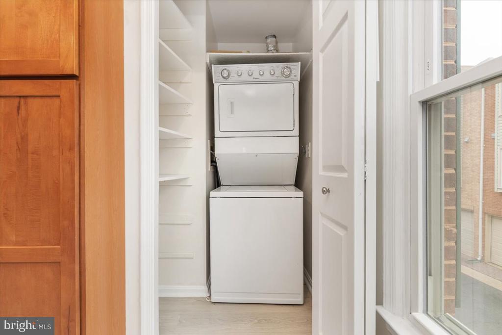 1802 9TH STREET E S