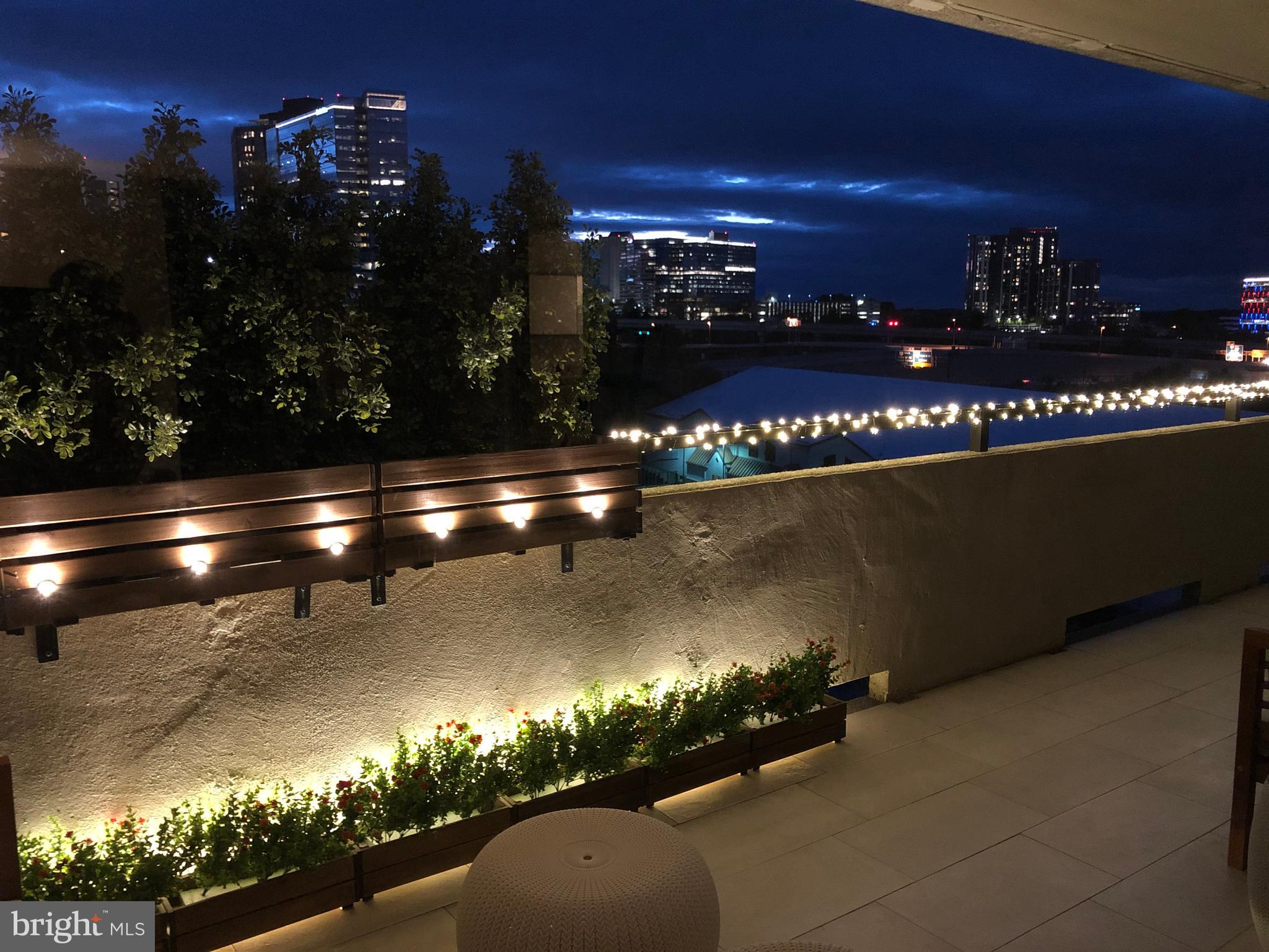 1800 Old Meadow ROAD Unit: 910