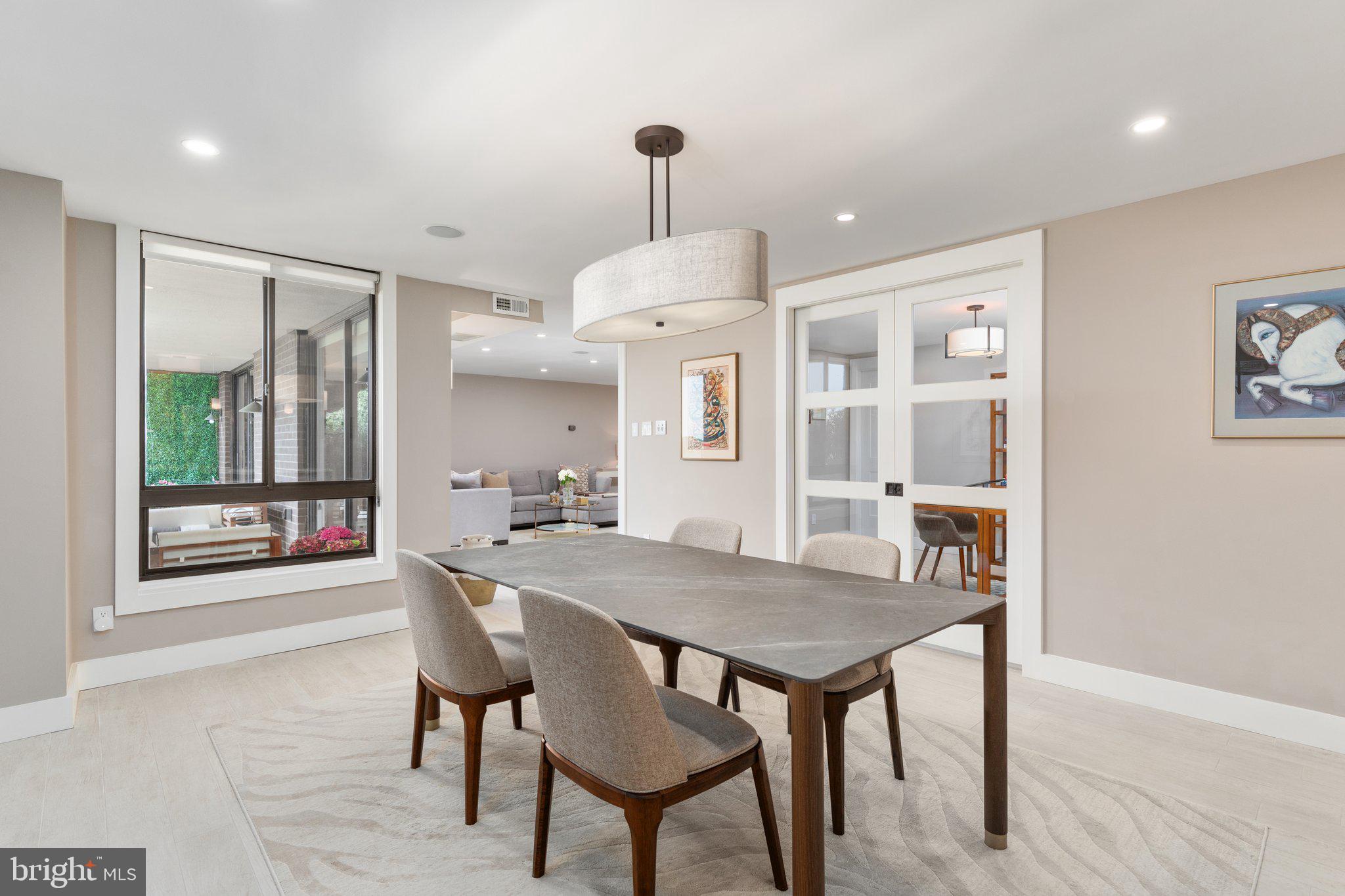 1800 Old Meadow ROAD Unit: 910