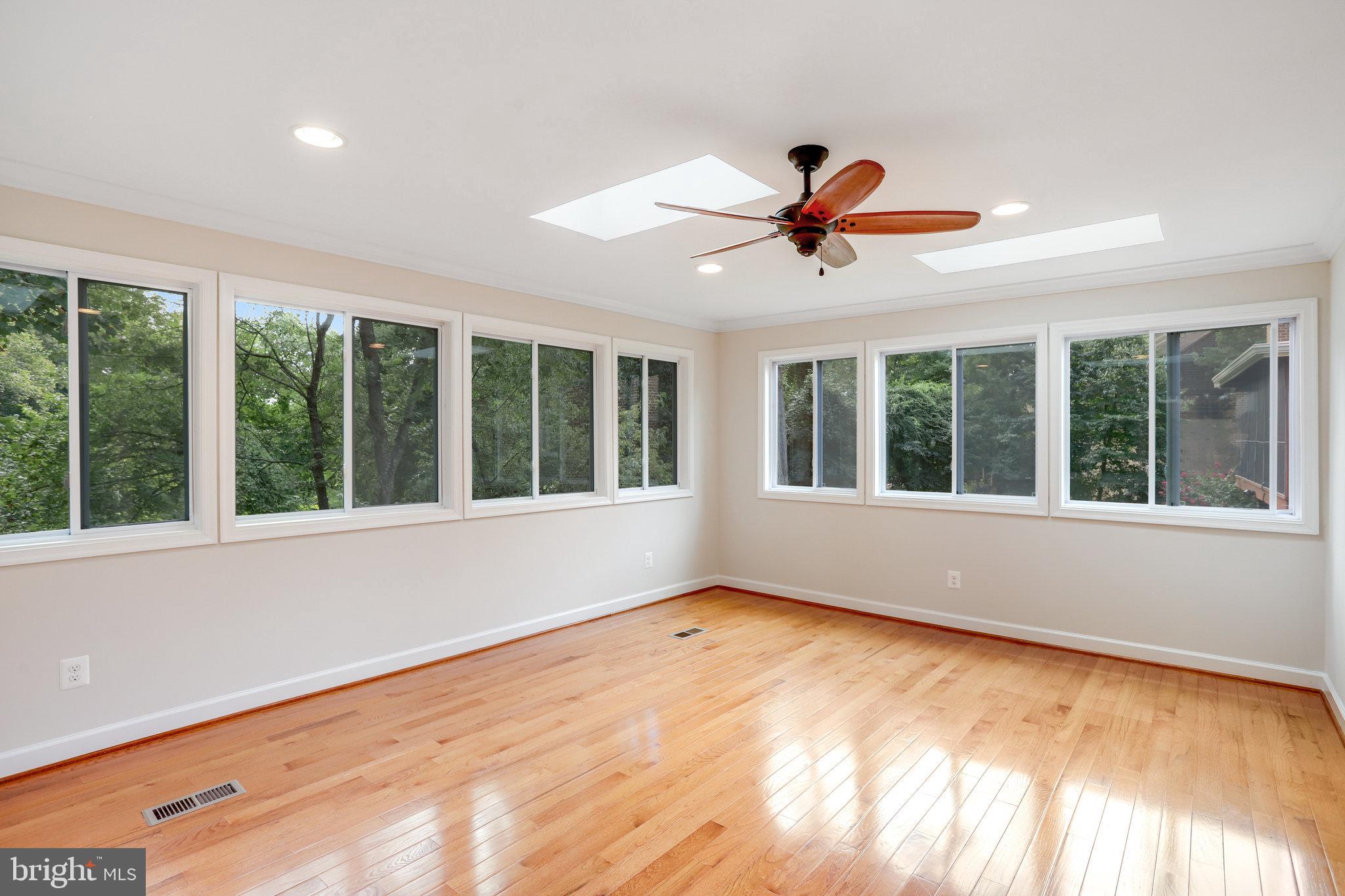 7610 Timberly COURT