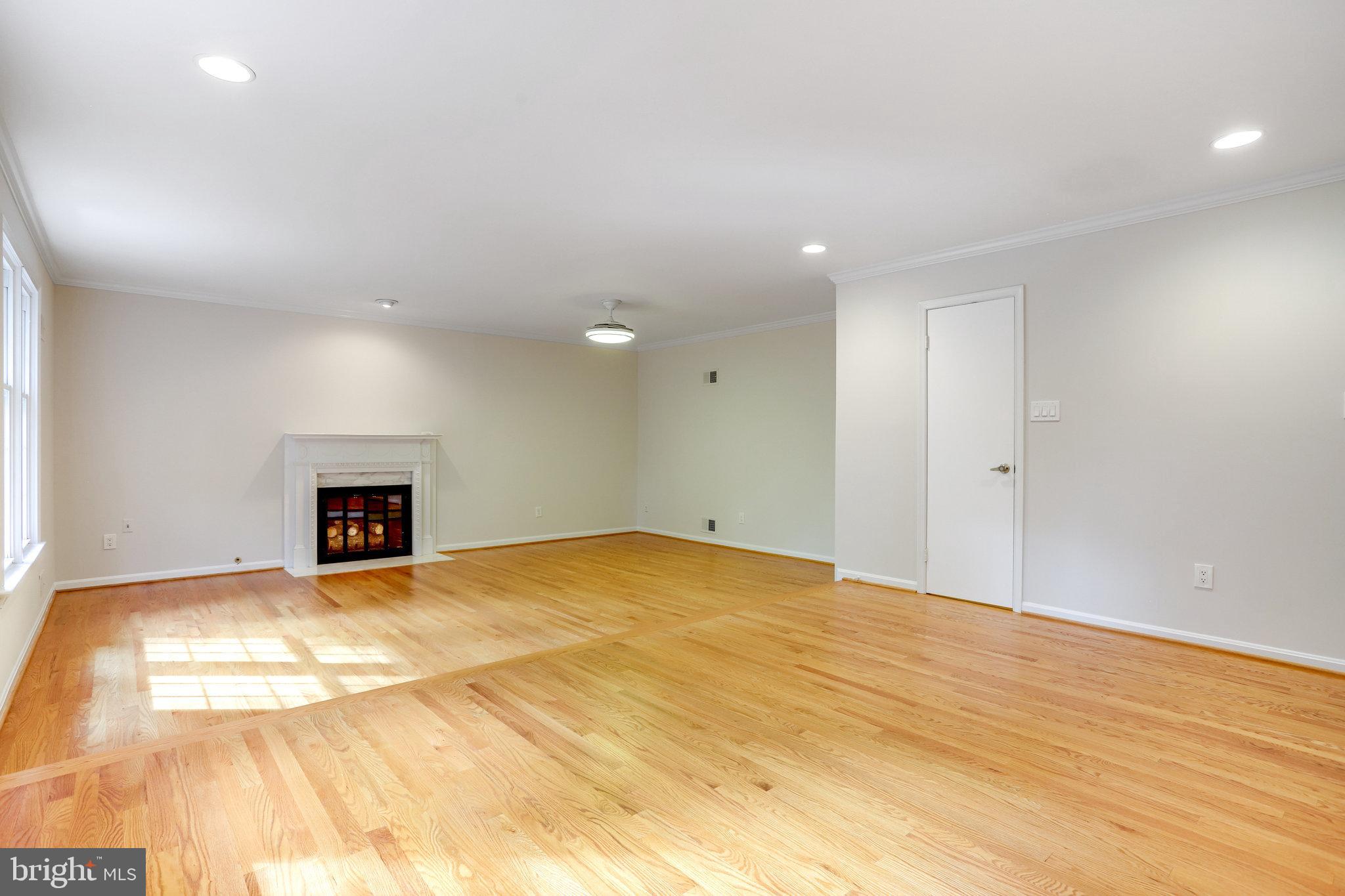 7610 Timberly COURT