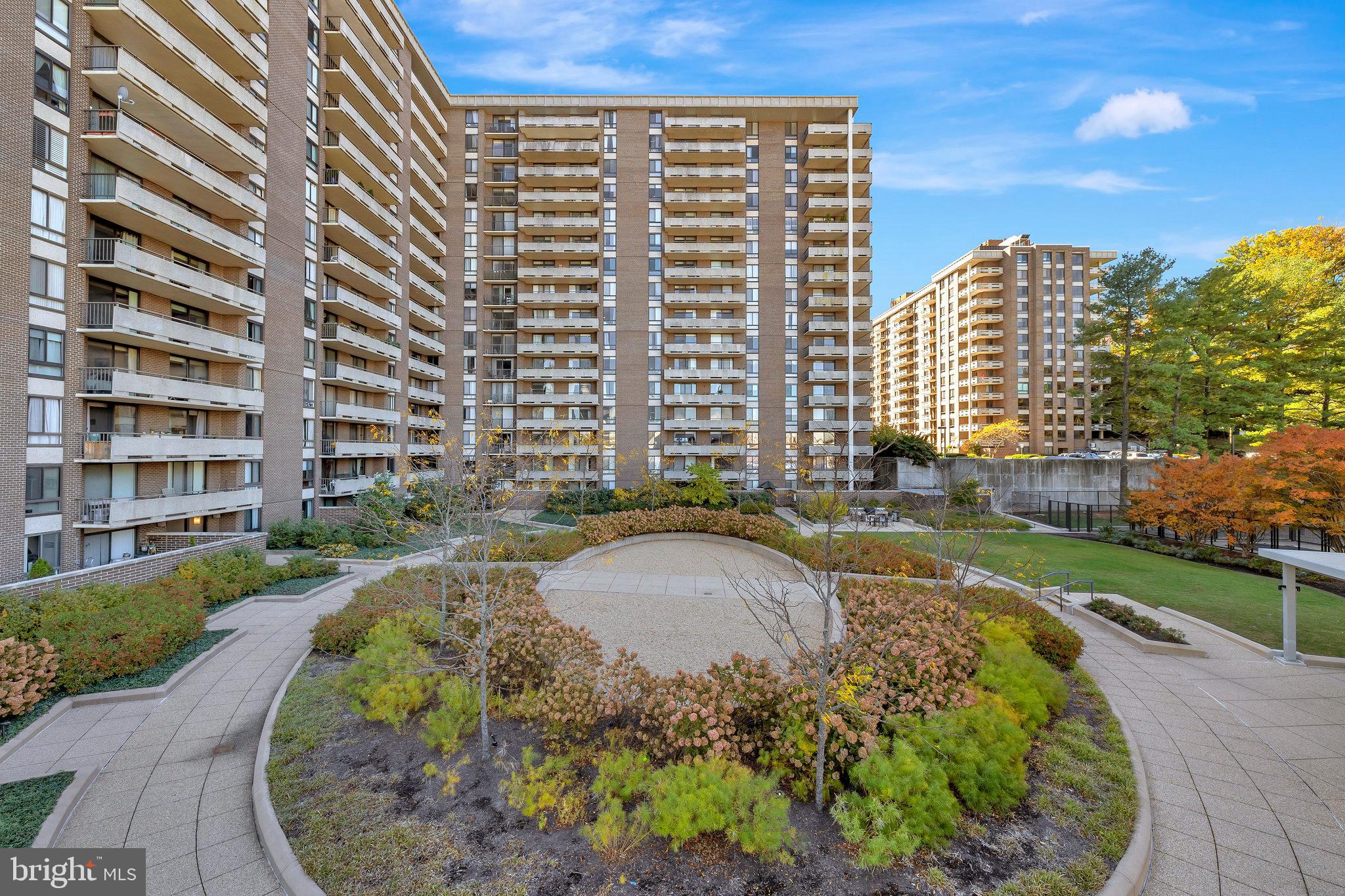 1800 Old Meadow ROAD Unit: 1720