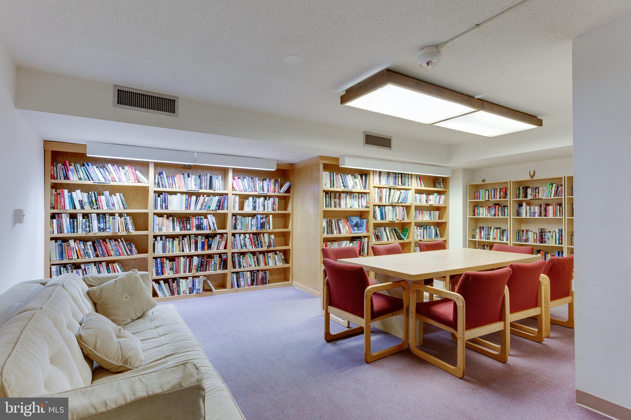 1800 Old Meadow ROAD Unit: 1720