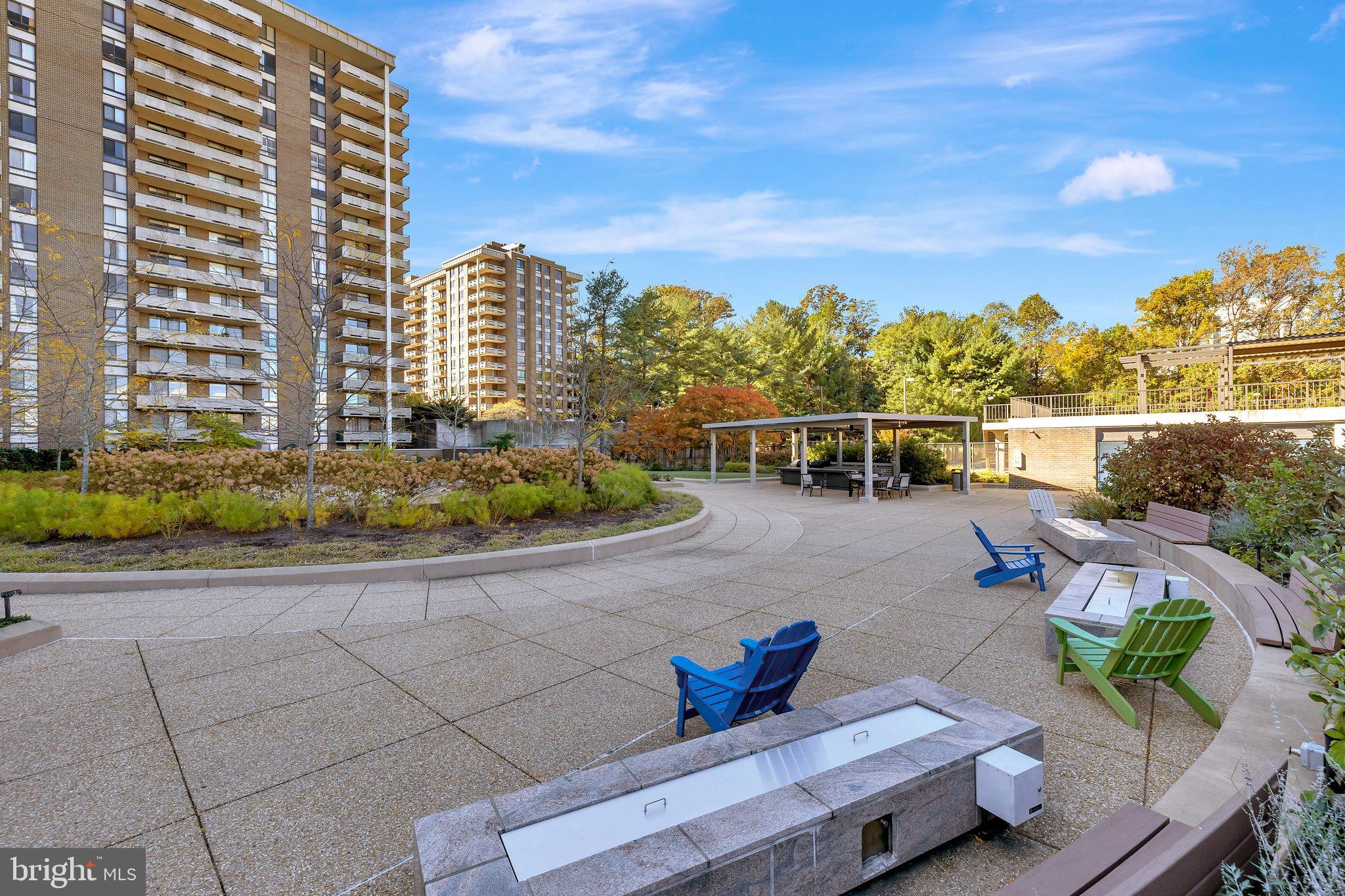 1800 Old Meadow ROAD Unit: 1720