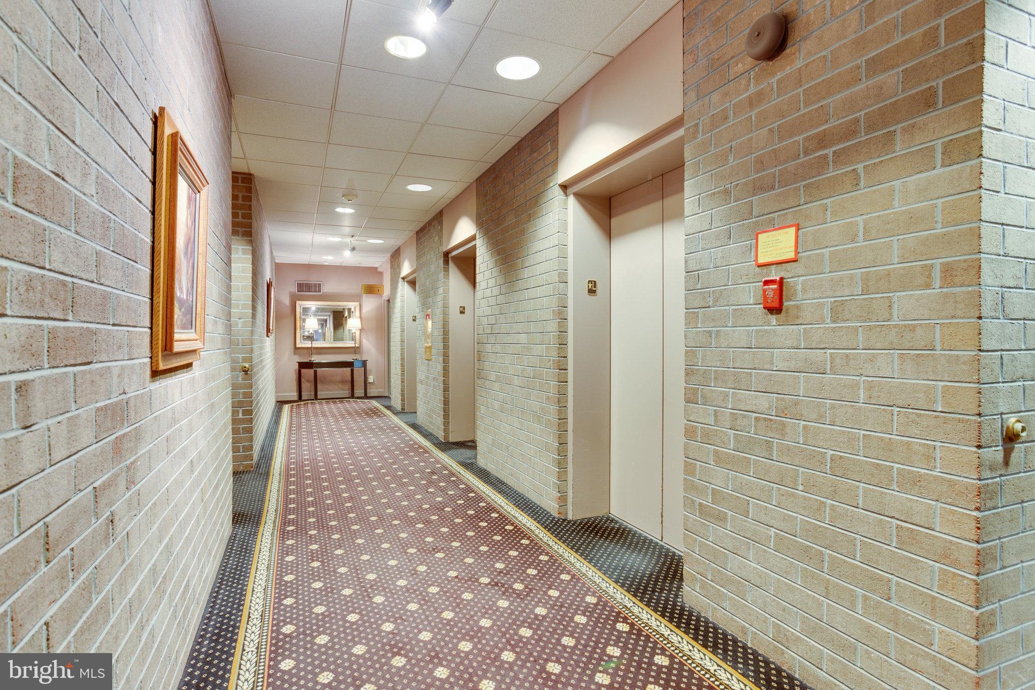 1800 Old Meadow ROAD Unit: 1720
