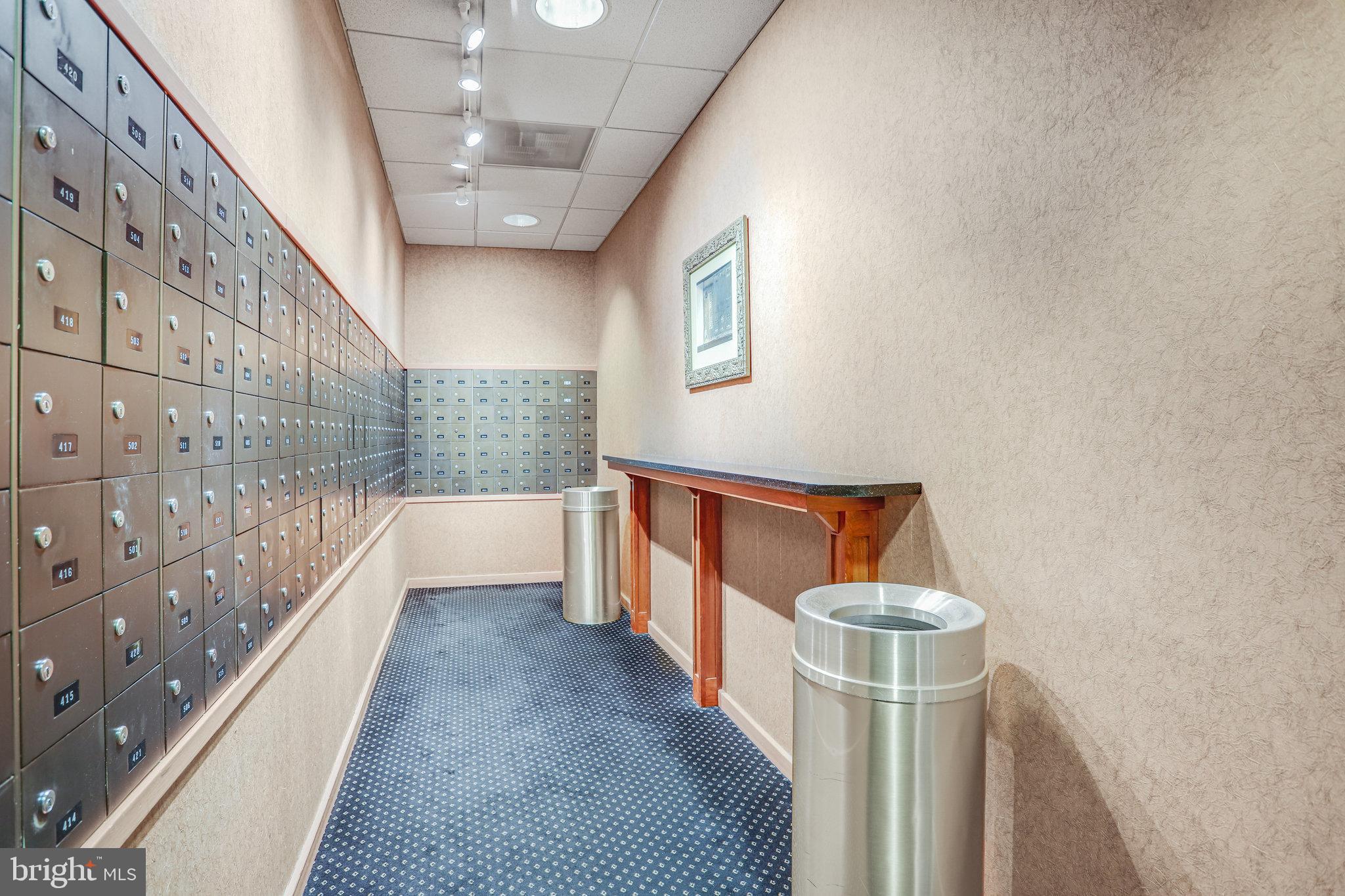 1800 Old Meadow ROAD Unit: 1720