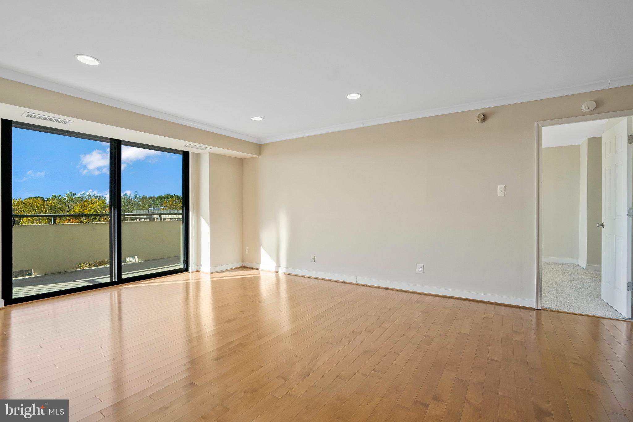 1800 Old Meadow ROAD Unit: 1720