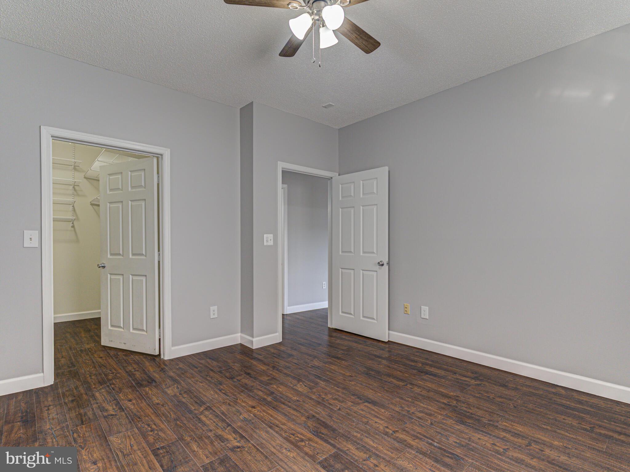 1724 Lake Shore Crest Drive Unit: 14