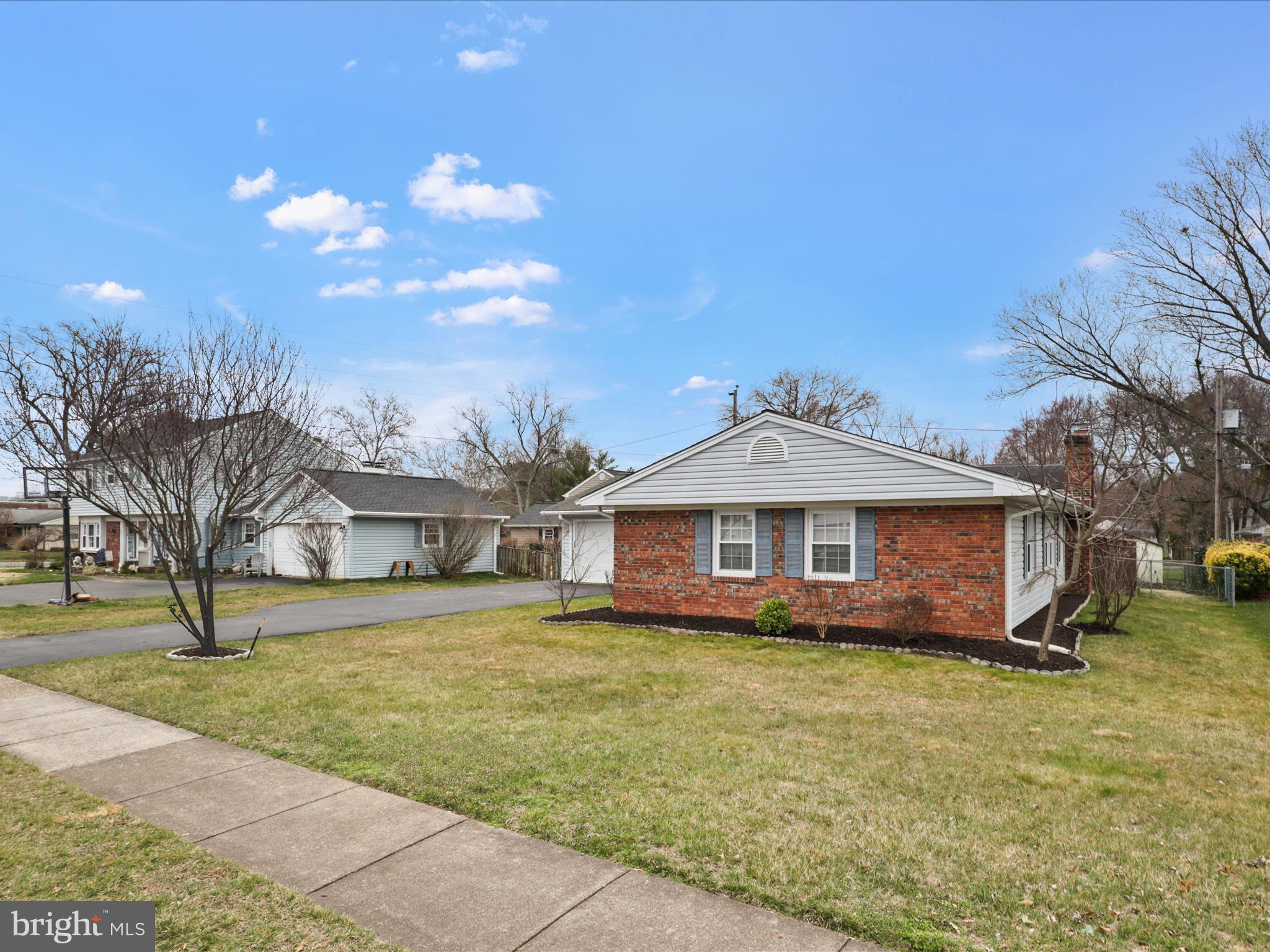 13013 Parson Ln