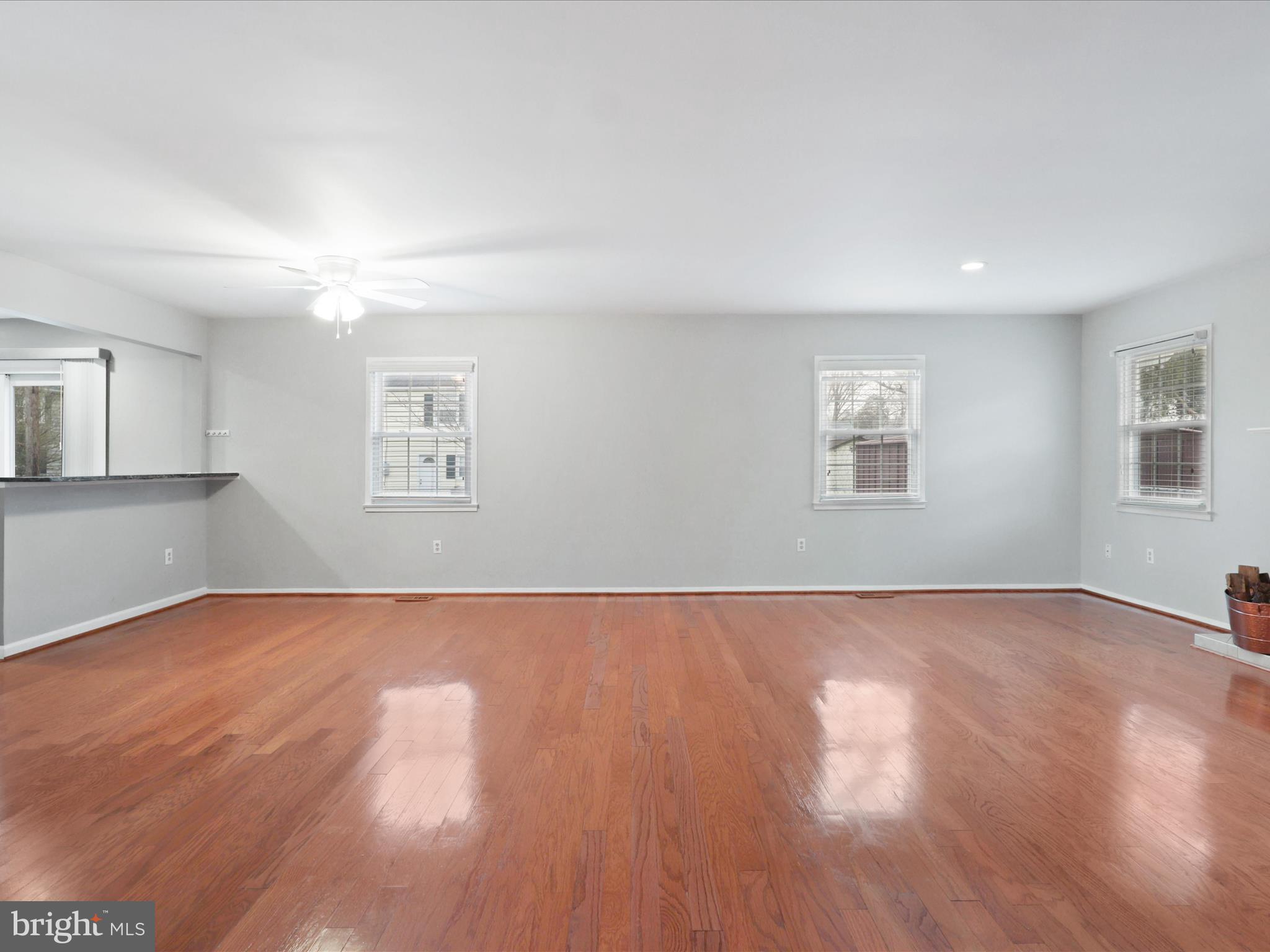 13013 Parson Ln