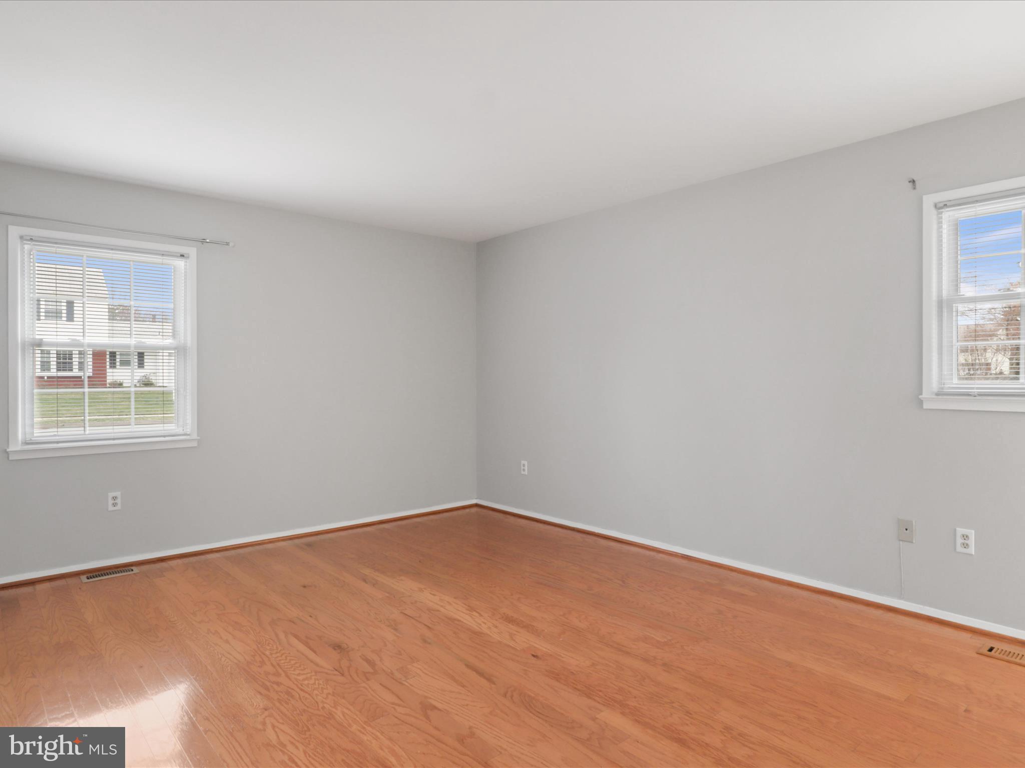 13013 Parson Ln