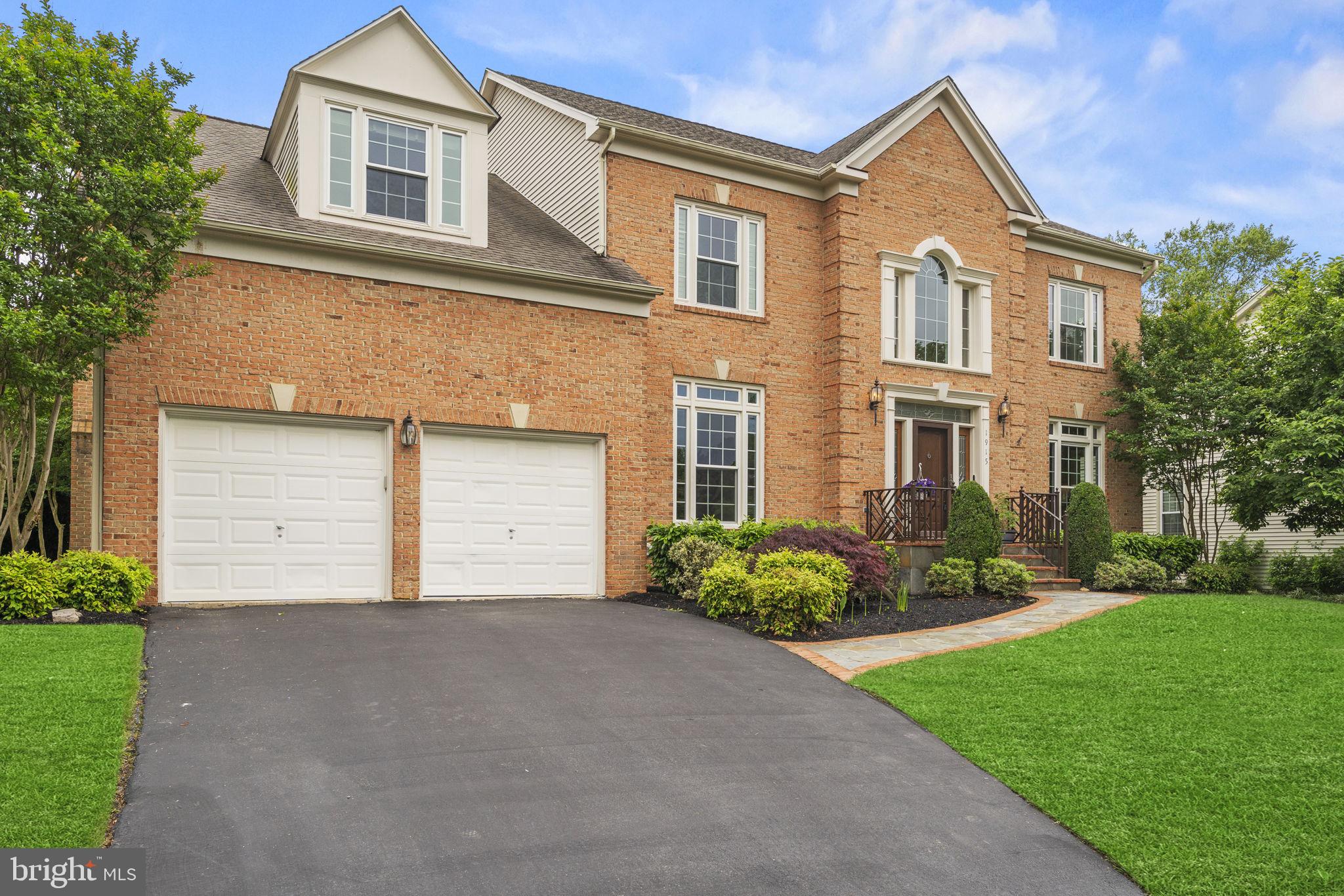 1915 Kentsdale Ln