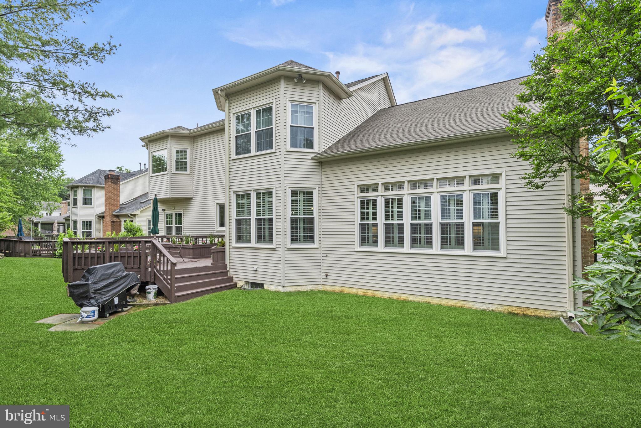 1915 Kentsdale Ln