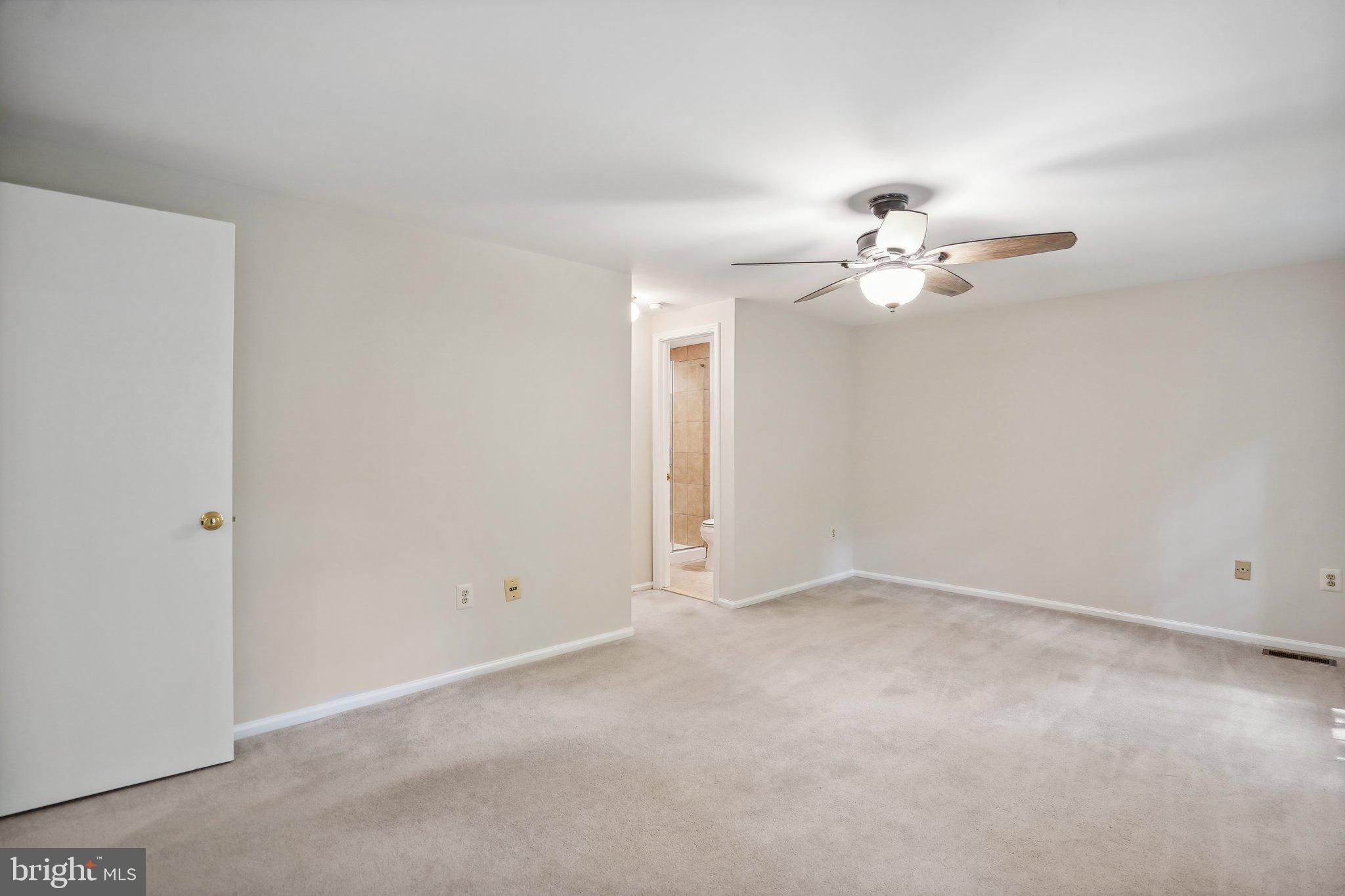9807 New England Woods Ct