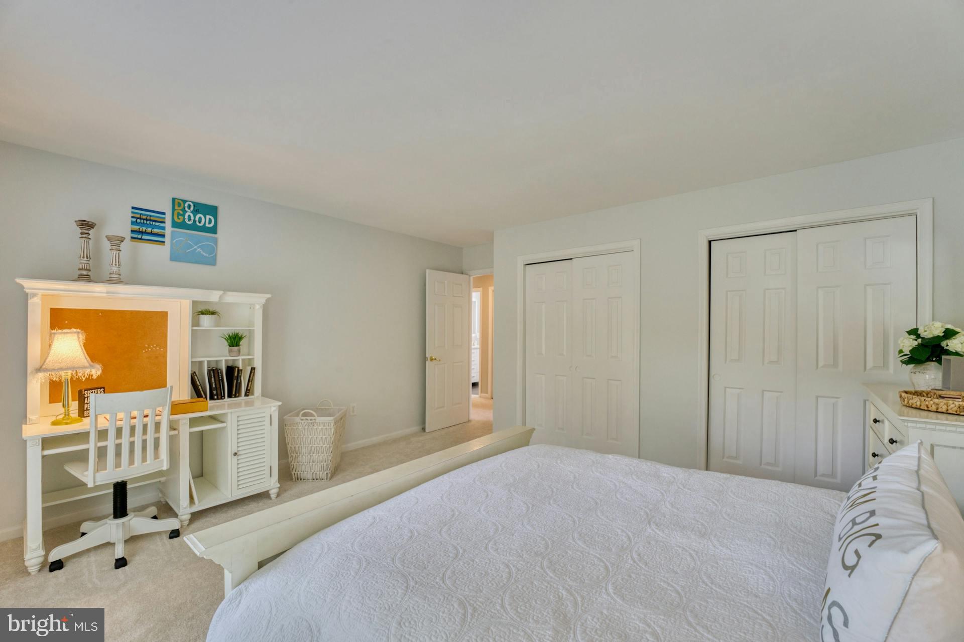 12933 Oak Lawn Pl