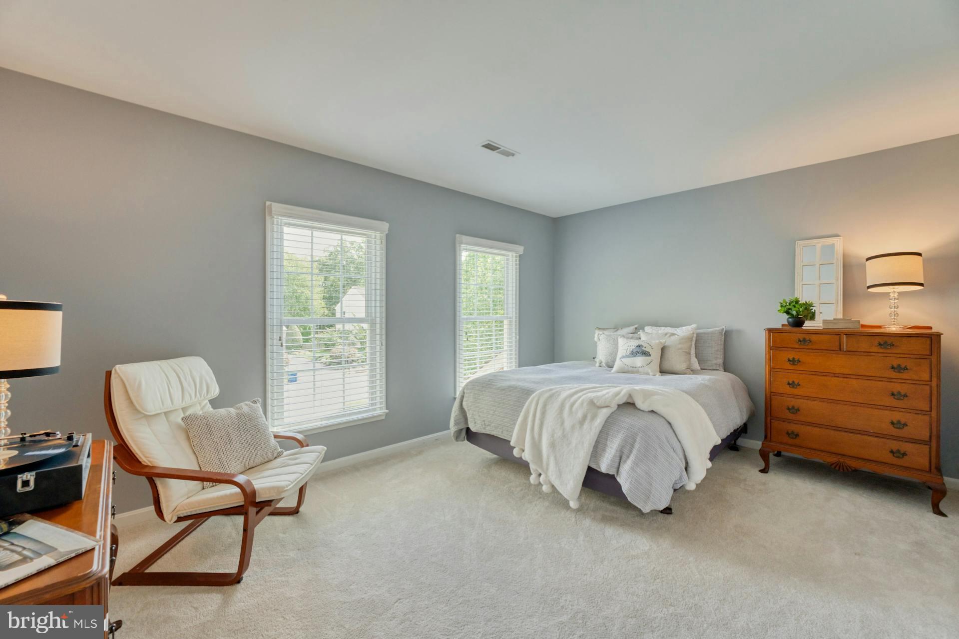 12933 Oak Lawn Pl