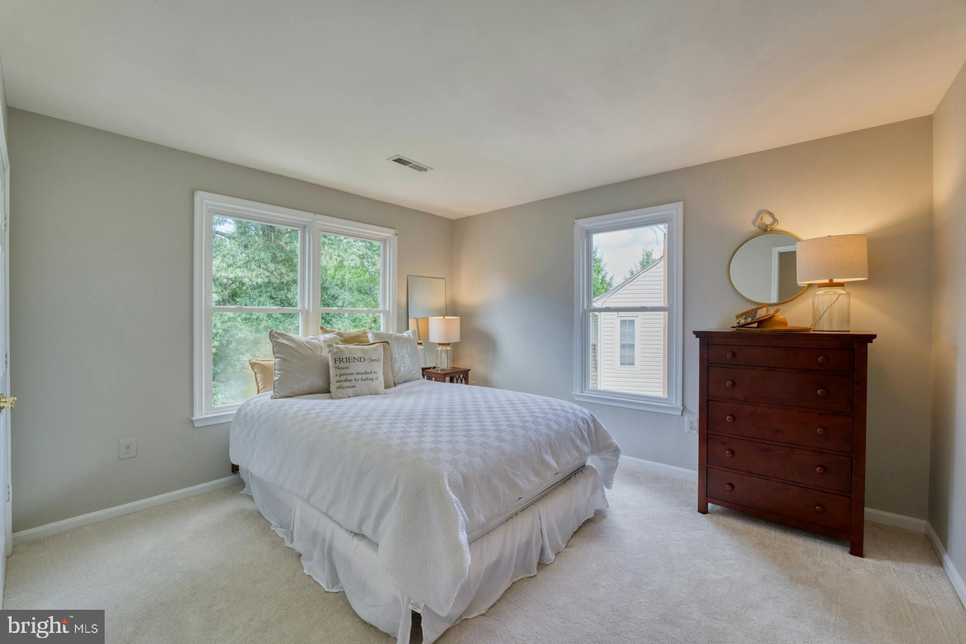 12933 Oak Lawn Pl