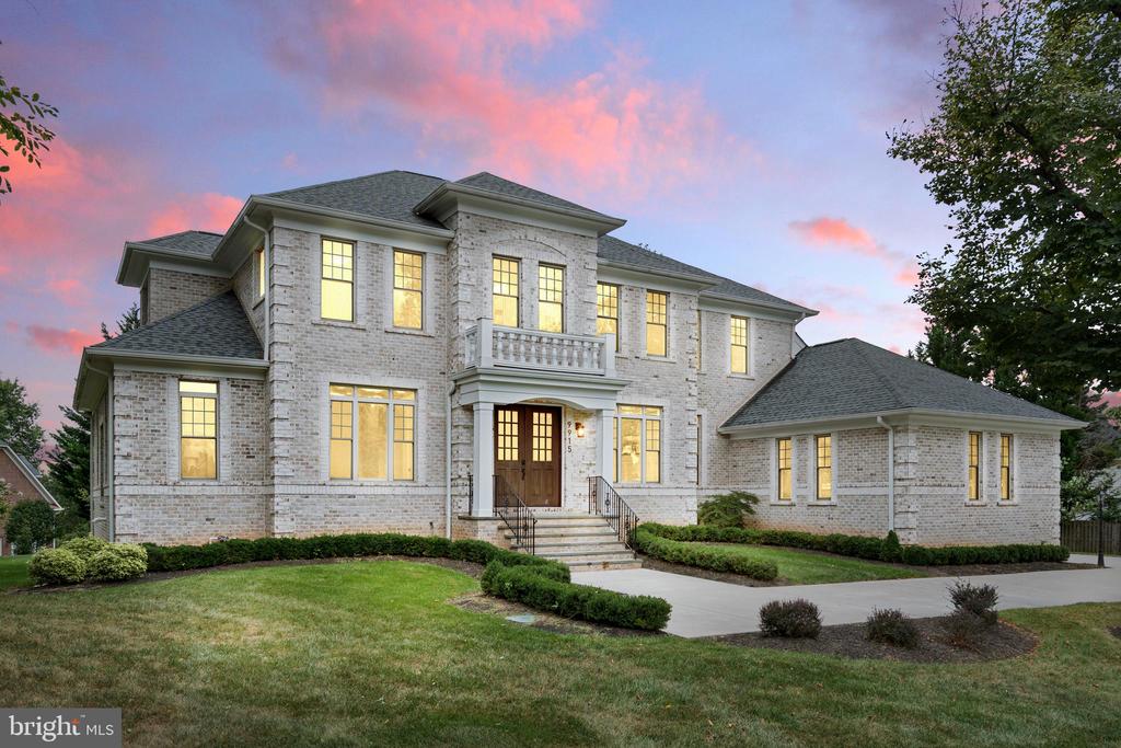 9915 Mill Run Dr