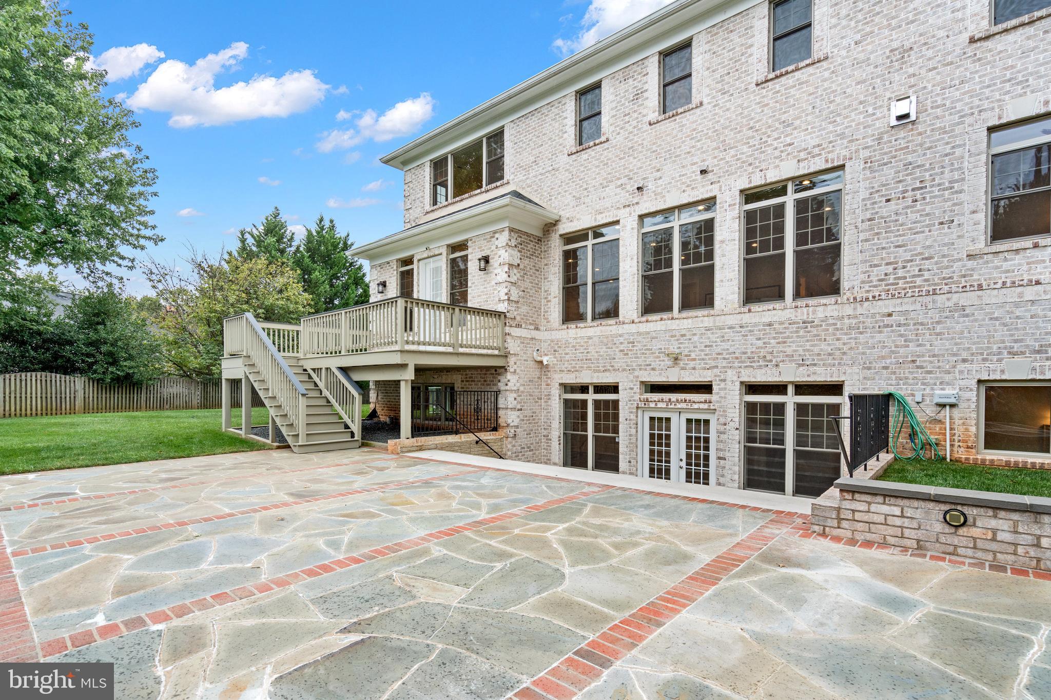 9915 Mill Run Dr
