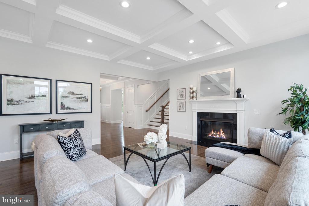 9915 Mill Run Dr