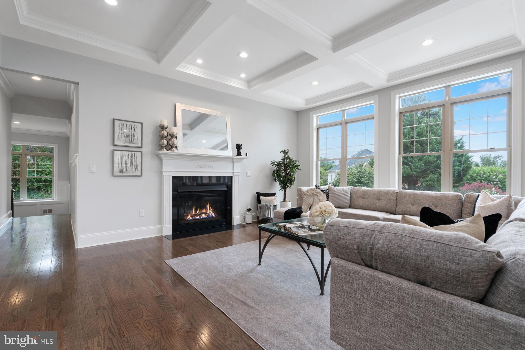 9915 Mill Run Dr