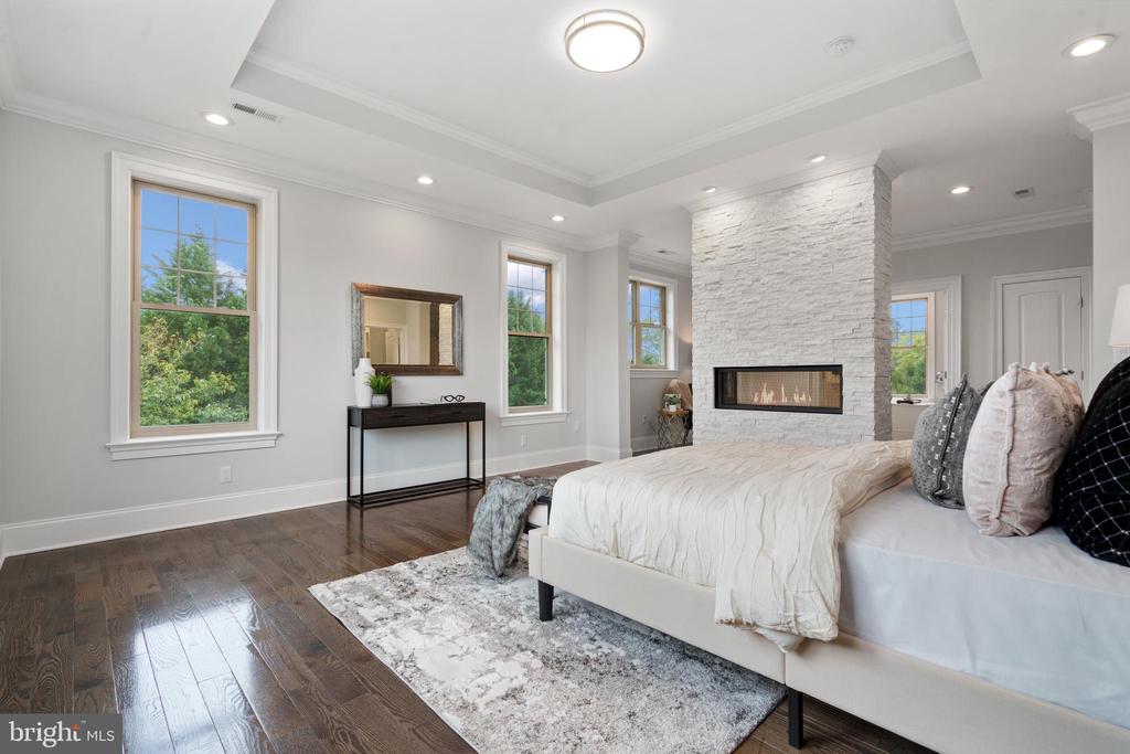 9915 Mill Run Dr