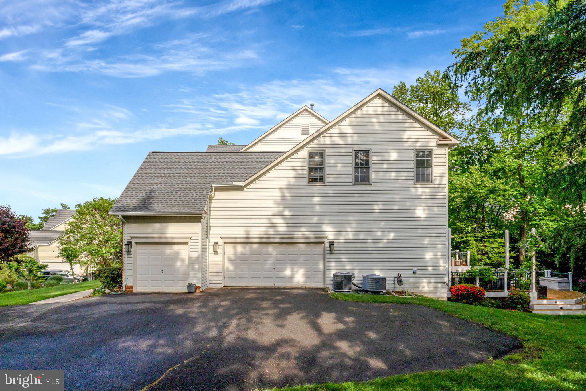 12413 ENGLISH GARDEN COURT