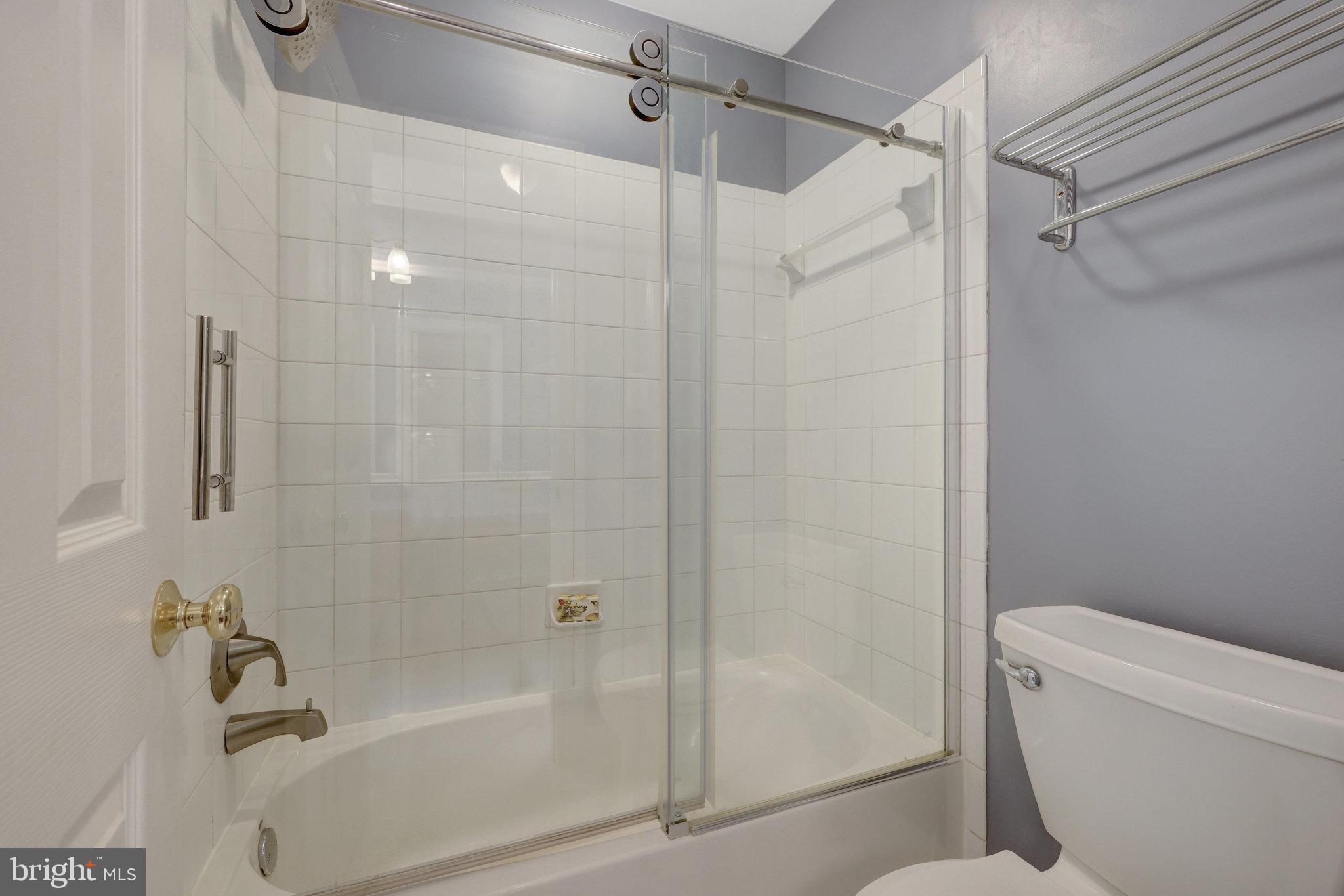 12413 ENGLISH GARDEN COURT