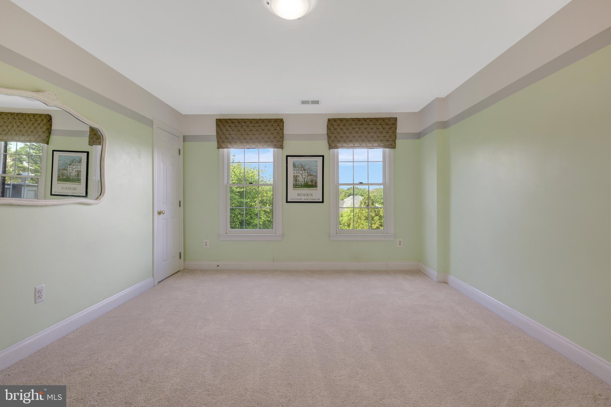 12413 ENGLISH GARDEN COURT