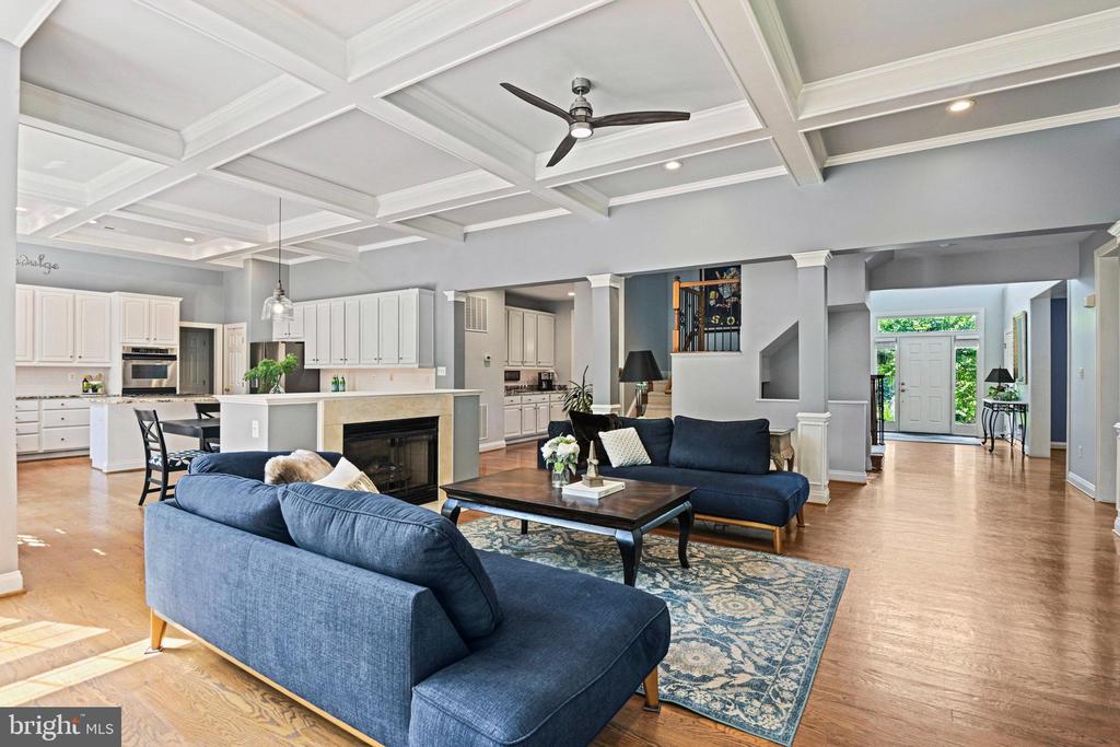 12413 ENGLISH GARDEN COURT