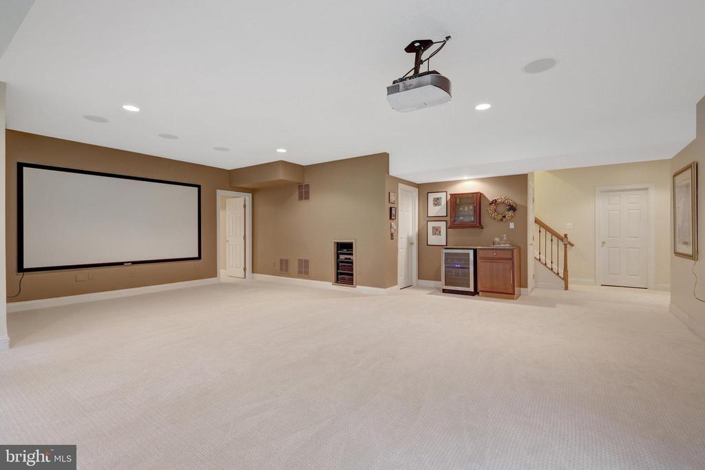 12413 ENGLISH GARDEN COURT
