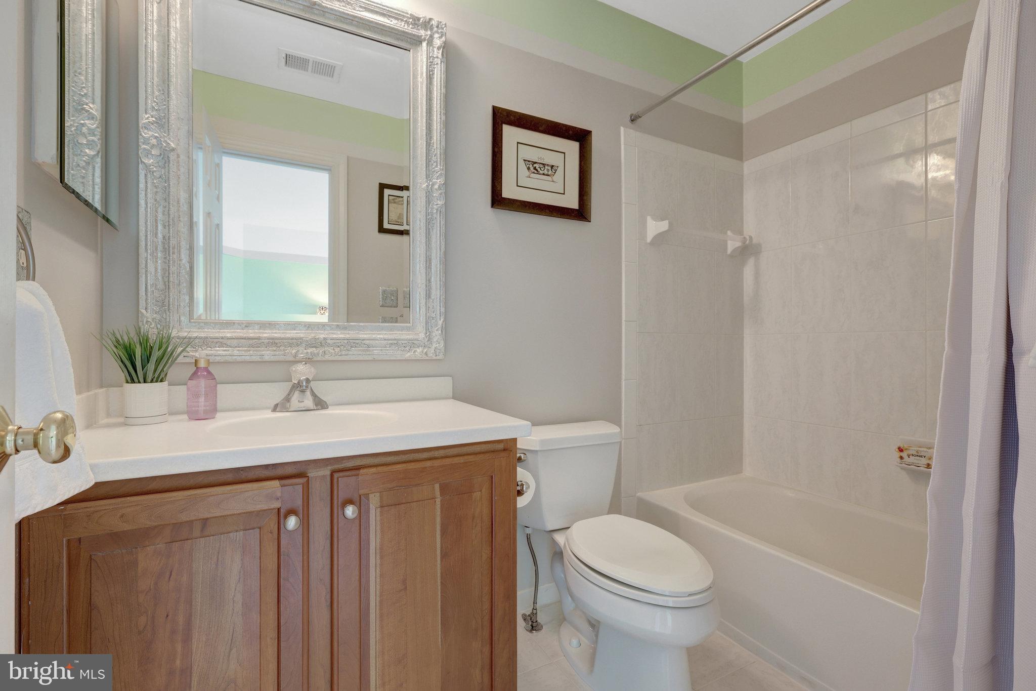 12413 ENGLISH GARDEN COURT