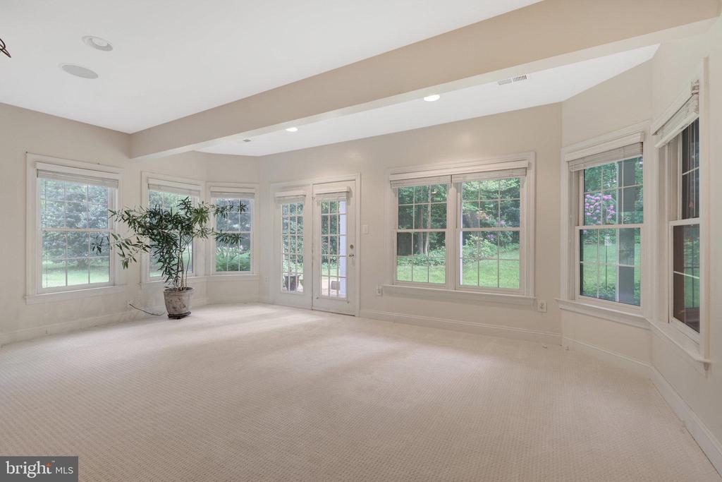 12413 ENGLISH GARDEN COURT
