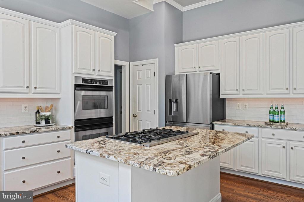 12413 ENGLISH GARDEN COURT
