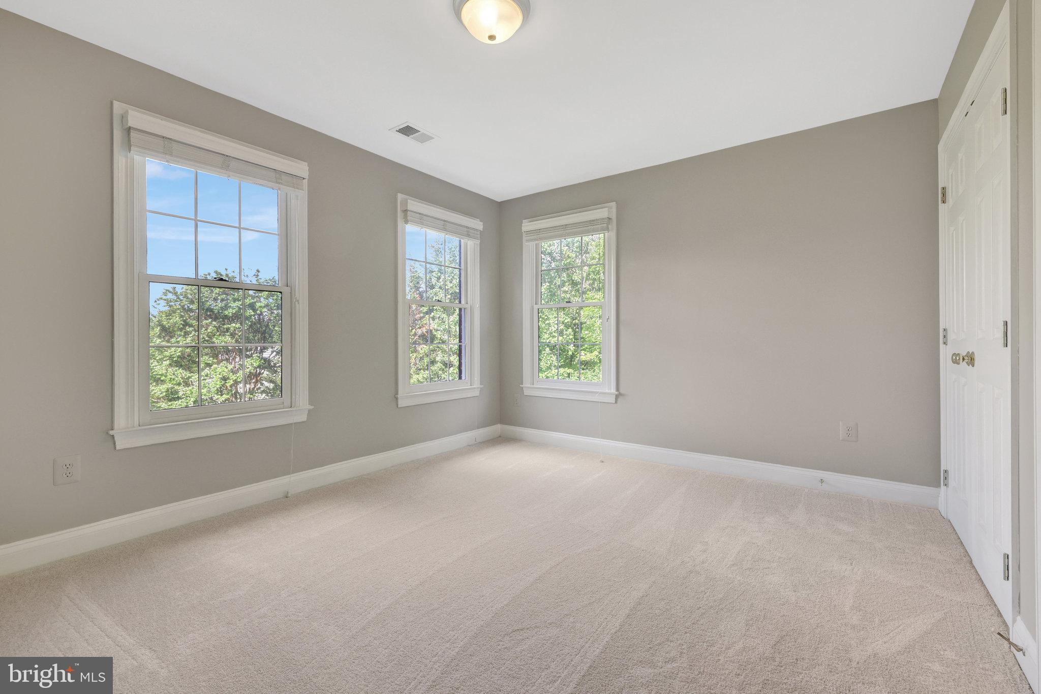 12413 ENGLISH GARDEN COURT