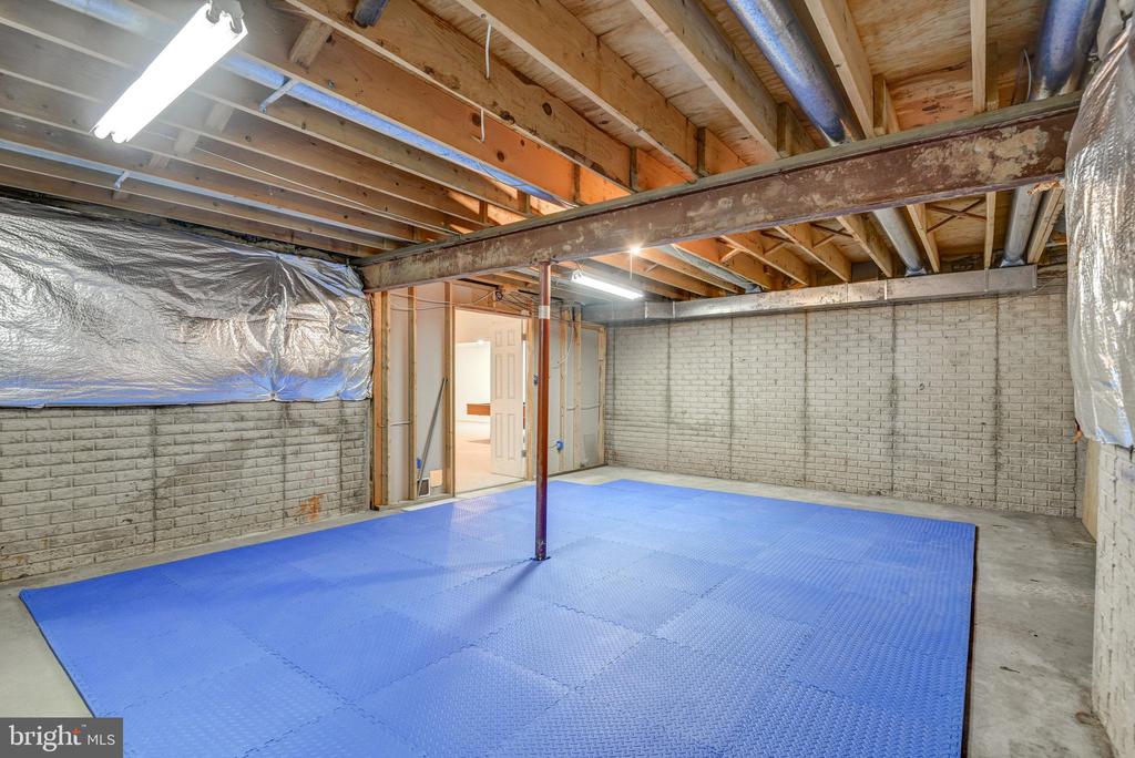 12933 OAK LAWN PL
