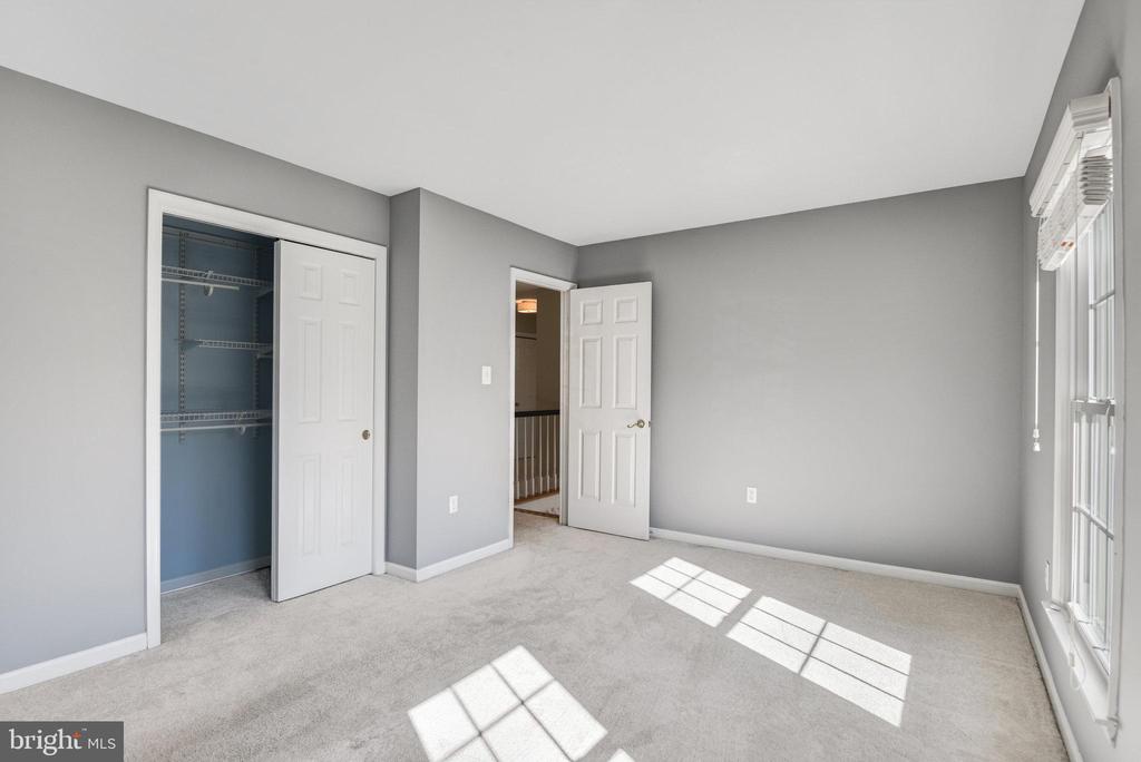 12933 OAK LAWN PL