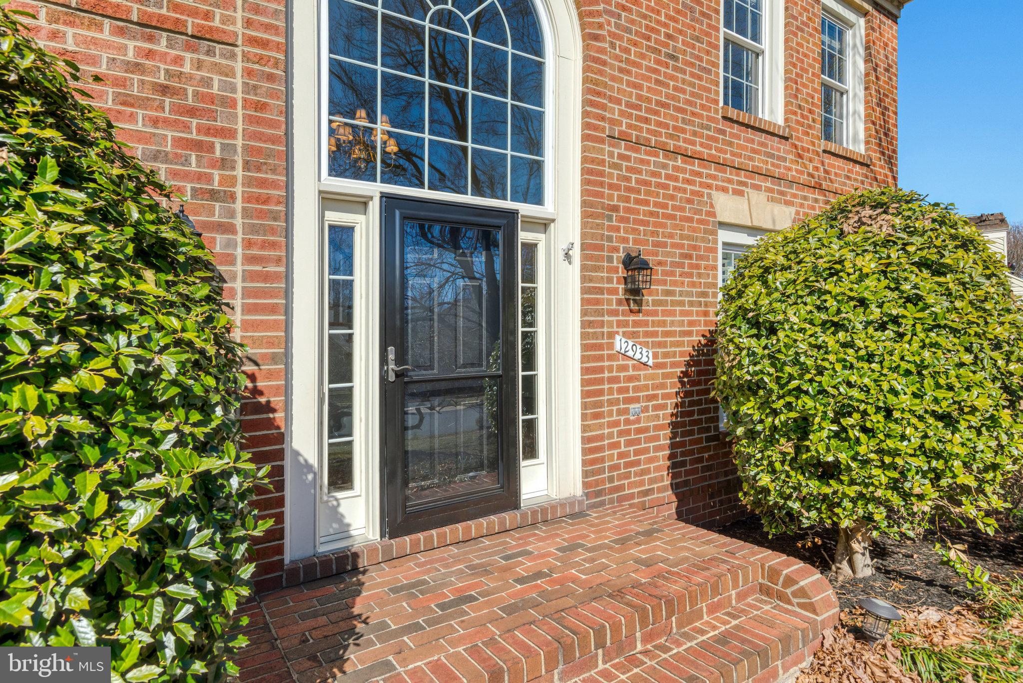 12933 OAK LAWN PL