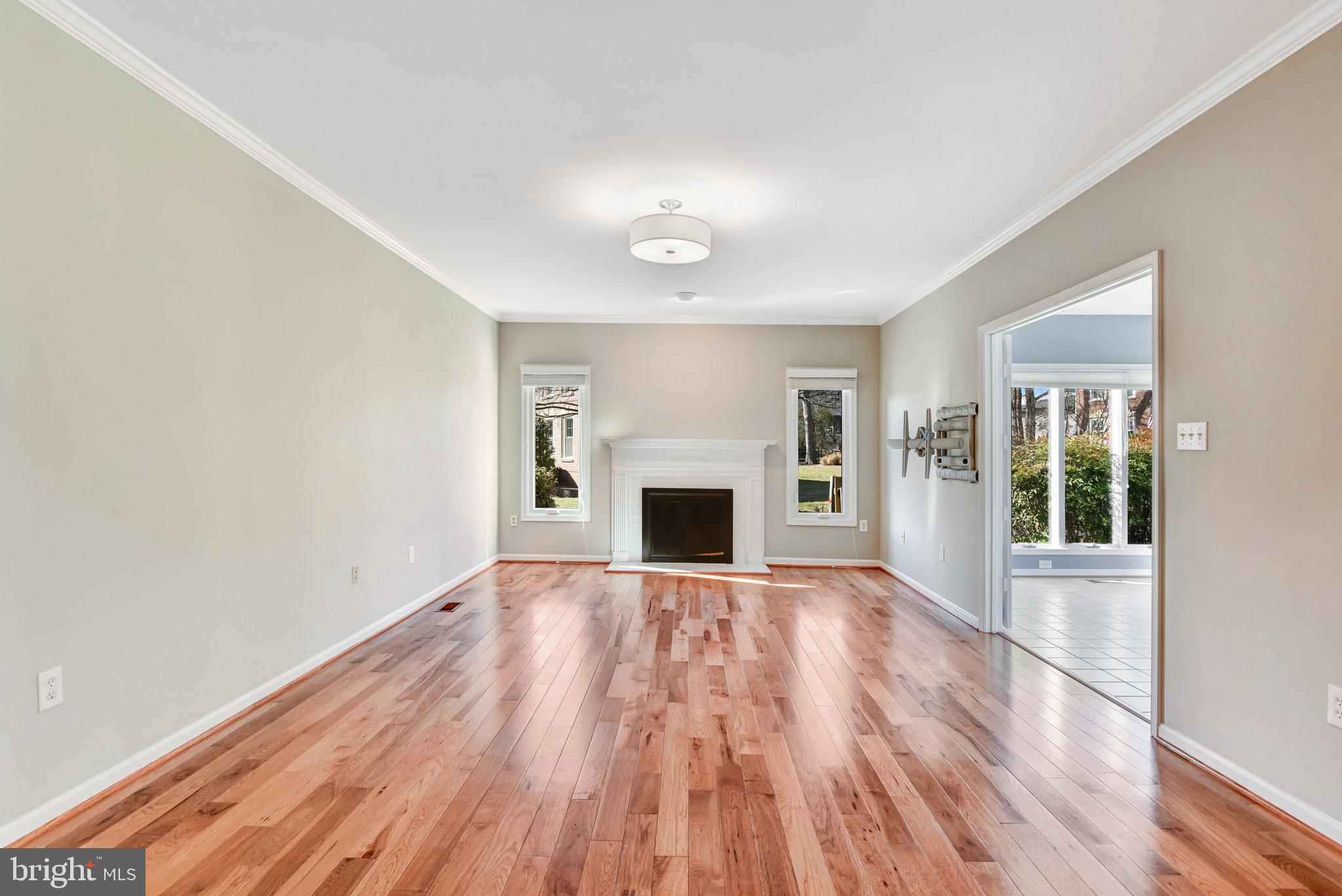 12933 OAK LAWN PL