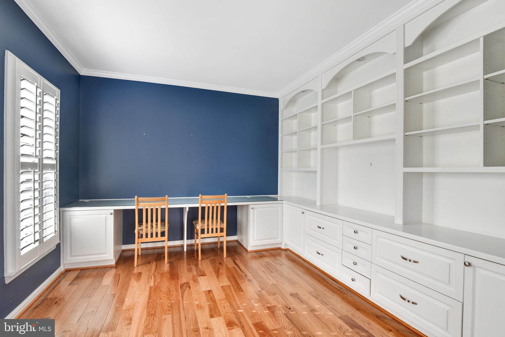 12933 OAK LAWN PL