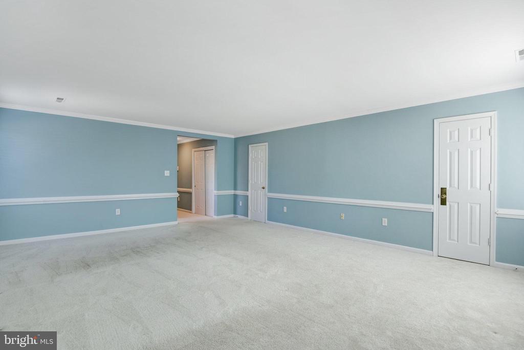 12933 OAK LAWN PL
